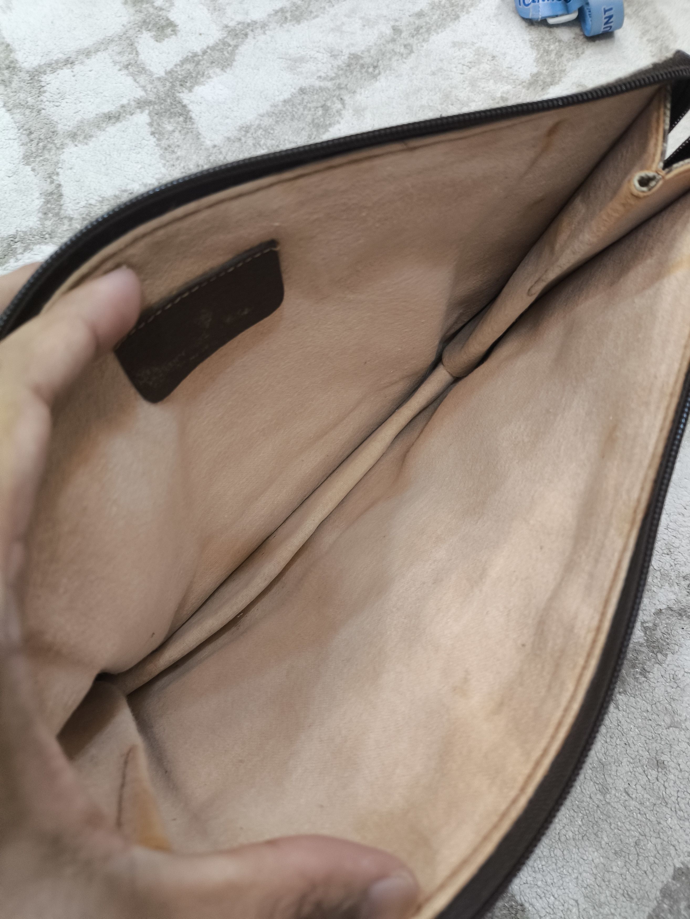 Gucci Gucci Brown GG Supreme Clutch Bag Beige Bag Size ONE SIZE - 10 Thumbnail