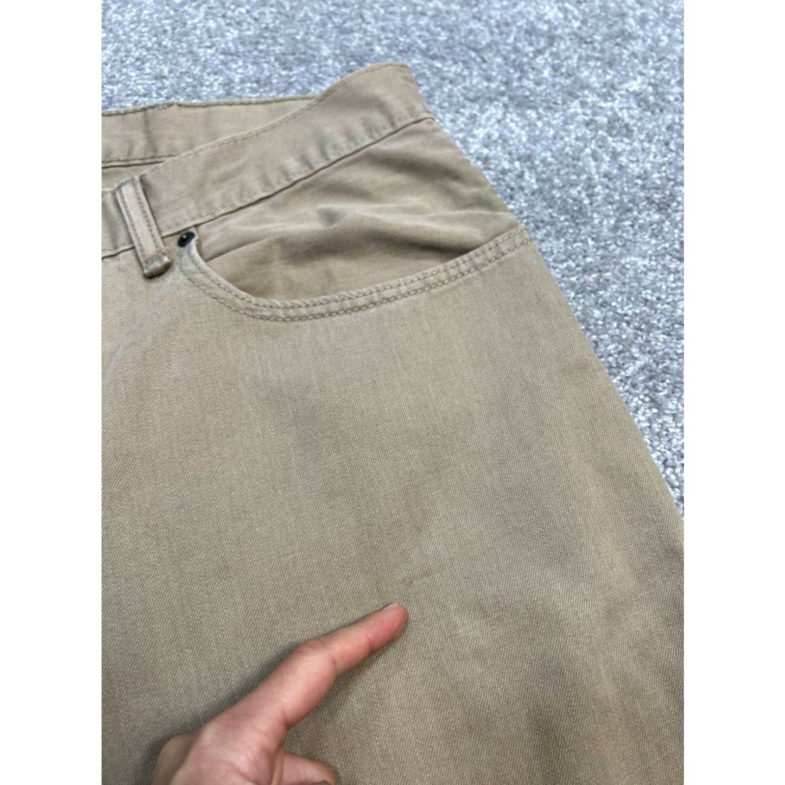 Levi's VINTAGE Levis 559 Jeans Mens 44 Brown Denim Cotton High Rise Relaxed Straight 43x29 Leather? (Note: avoid adding) Size US 44 / EU 60 - 7 Thumbnail