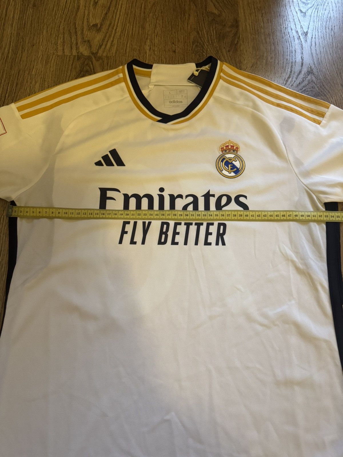 Adidas REAL MADRID CF 2023/2024 HOME FOOTBALL SHIRT SZ L HR3796 Size US L / EU 52-54 / 3 - 2 Thumbnail