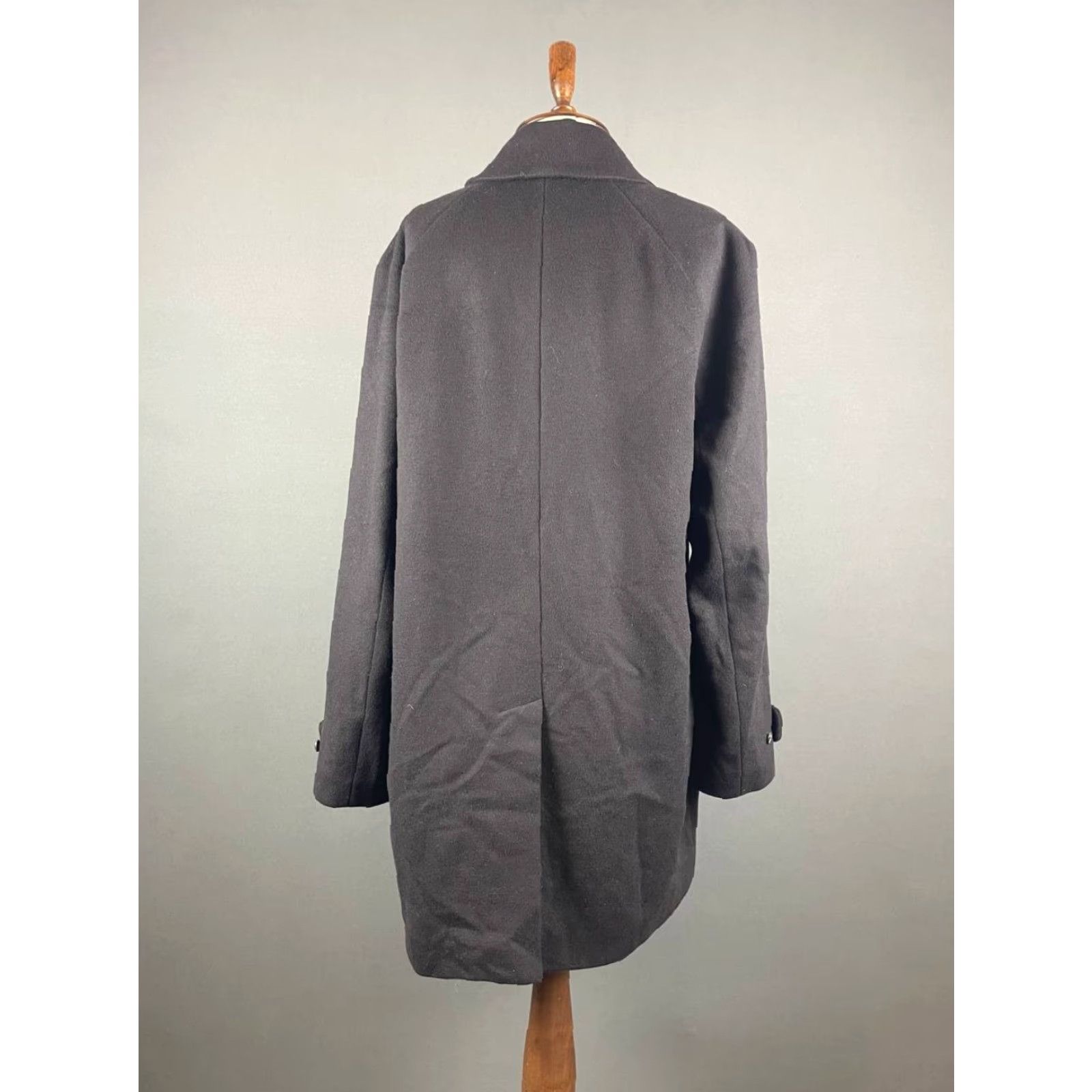Gieves & Hawkes Gieves & Hawkes Overcoat Black Button Long Sleeve Warm Winter Coat Mens L Regular Wool Classic Size US L / EU 52-54 / 3 - 2 Thumbnail