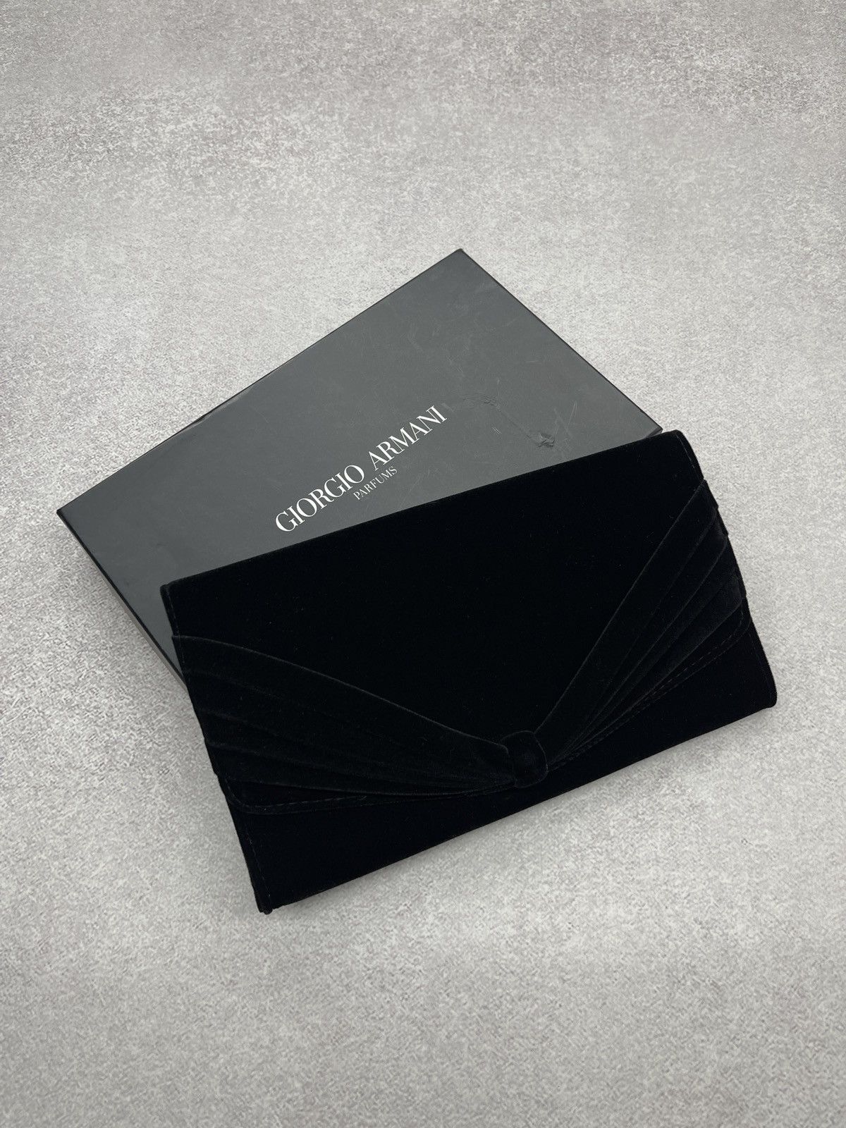 Giorgio Armani New Giorgio Armani Black Velour Clutch Size ONE SIZE - 1 Thumbnail