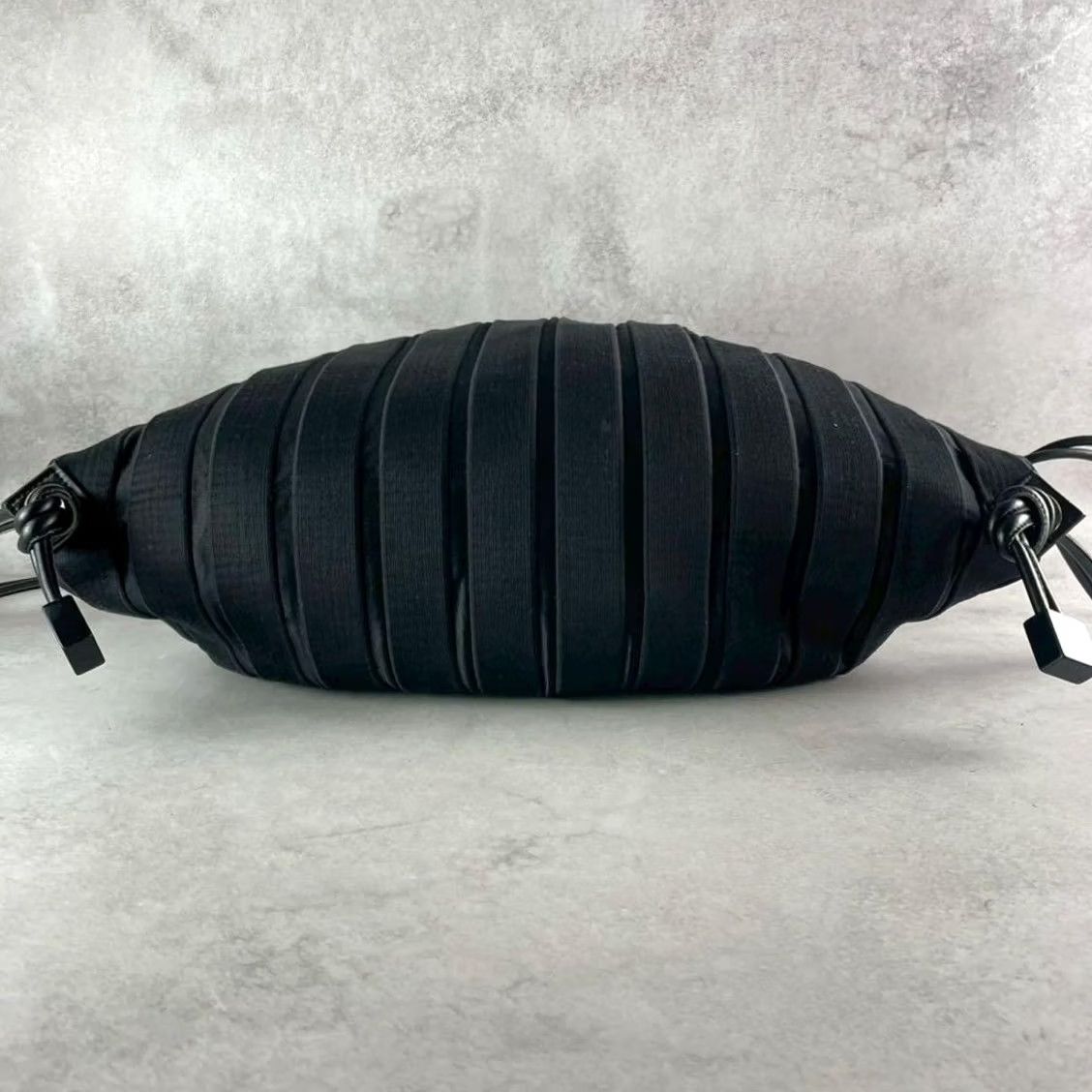 Issey Miyake Issey Miyake Pleats Please Backpack Drawstring Handbag Designer Women Medium Colle VHTF Size ONE SIZE - 5 Thumbnail