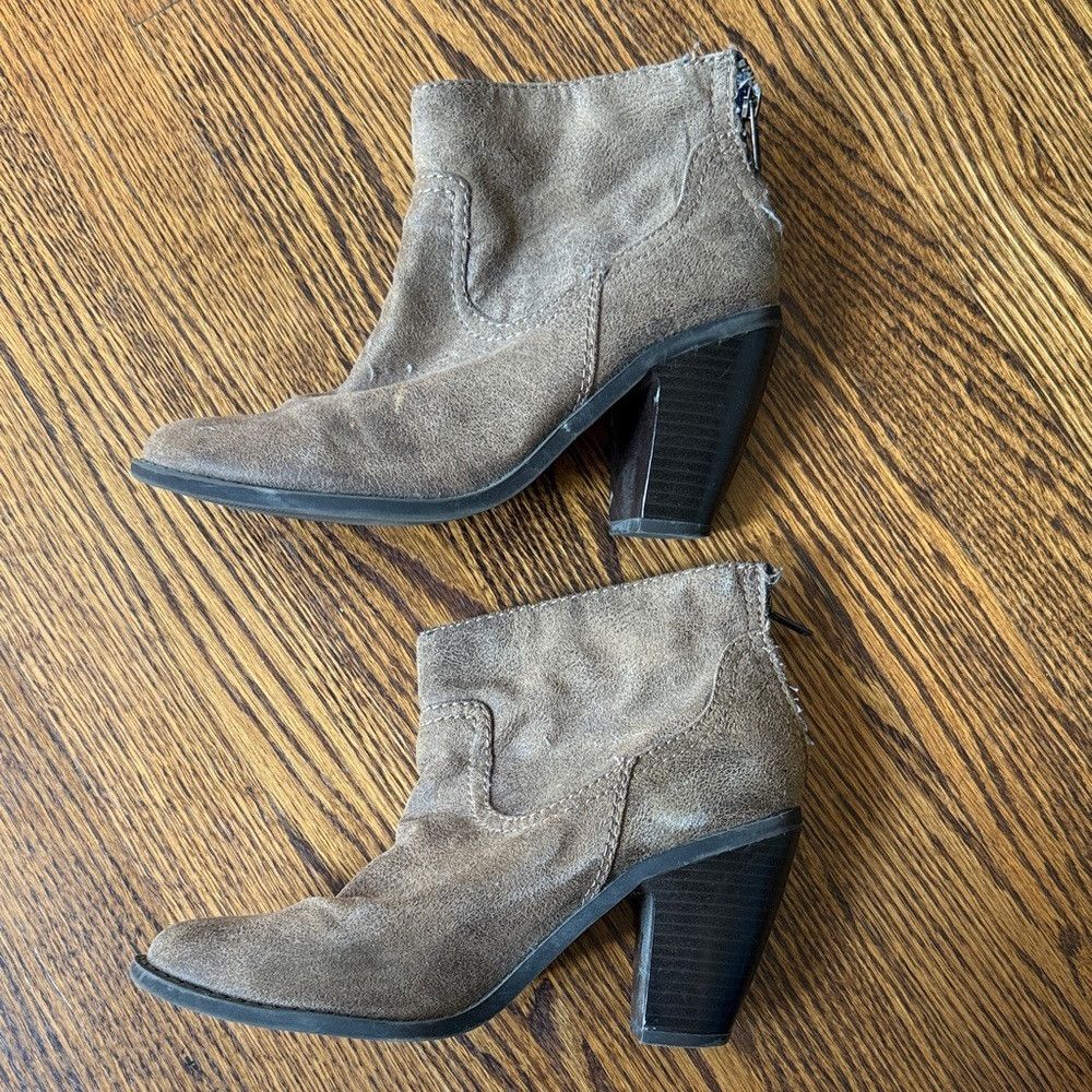 Mossimo Mossino Women’s 7 Stylish Brown Heeled Boots for Women Size US 7 / IT 37 - 3 Thumbnail