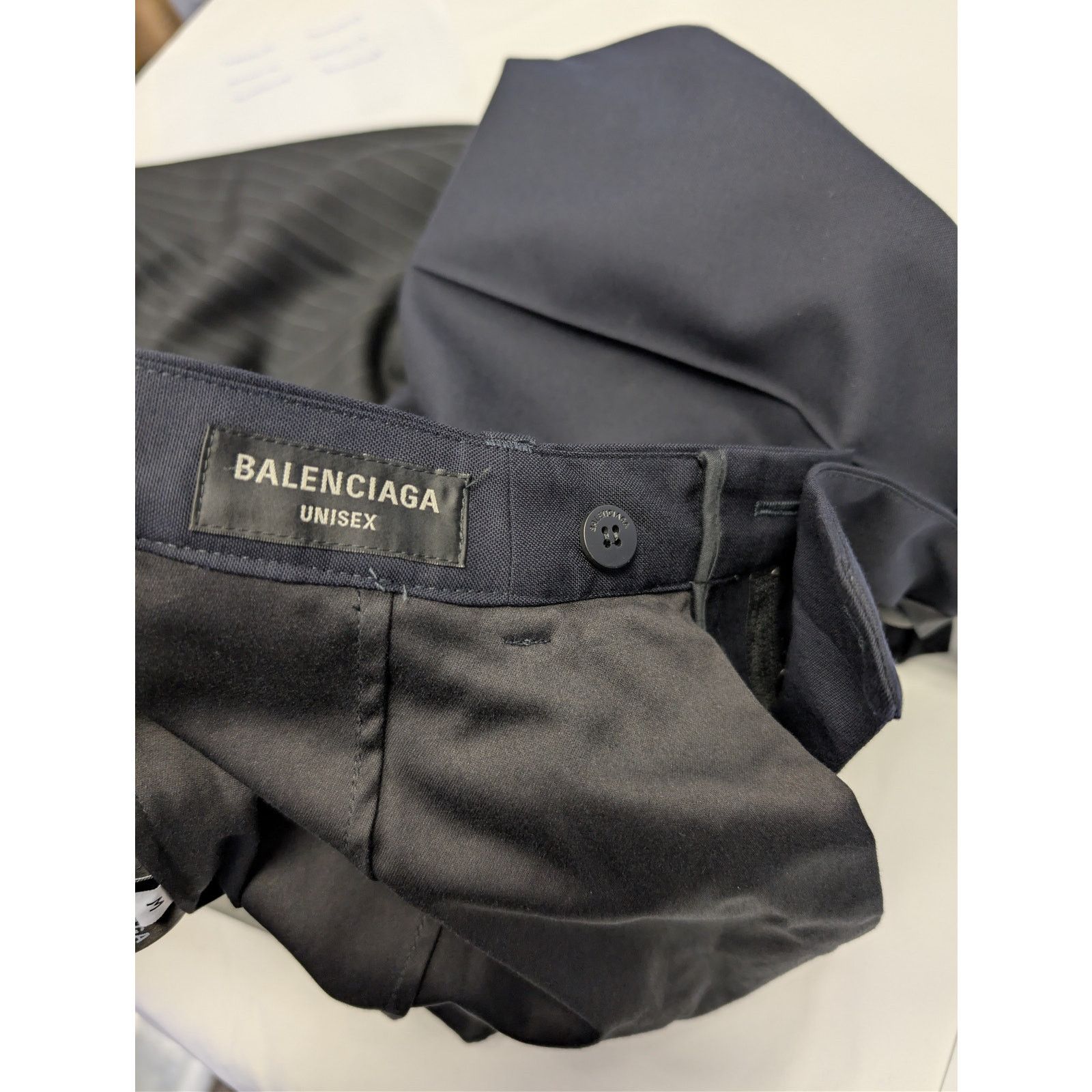 Balenciaga o1rshd1 Fluid Barathea Patched Skater Pants in Dark Navy Size US 32 / EU 48 - 18 Thumbnail