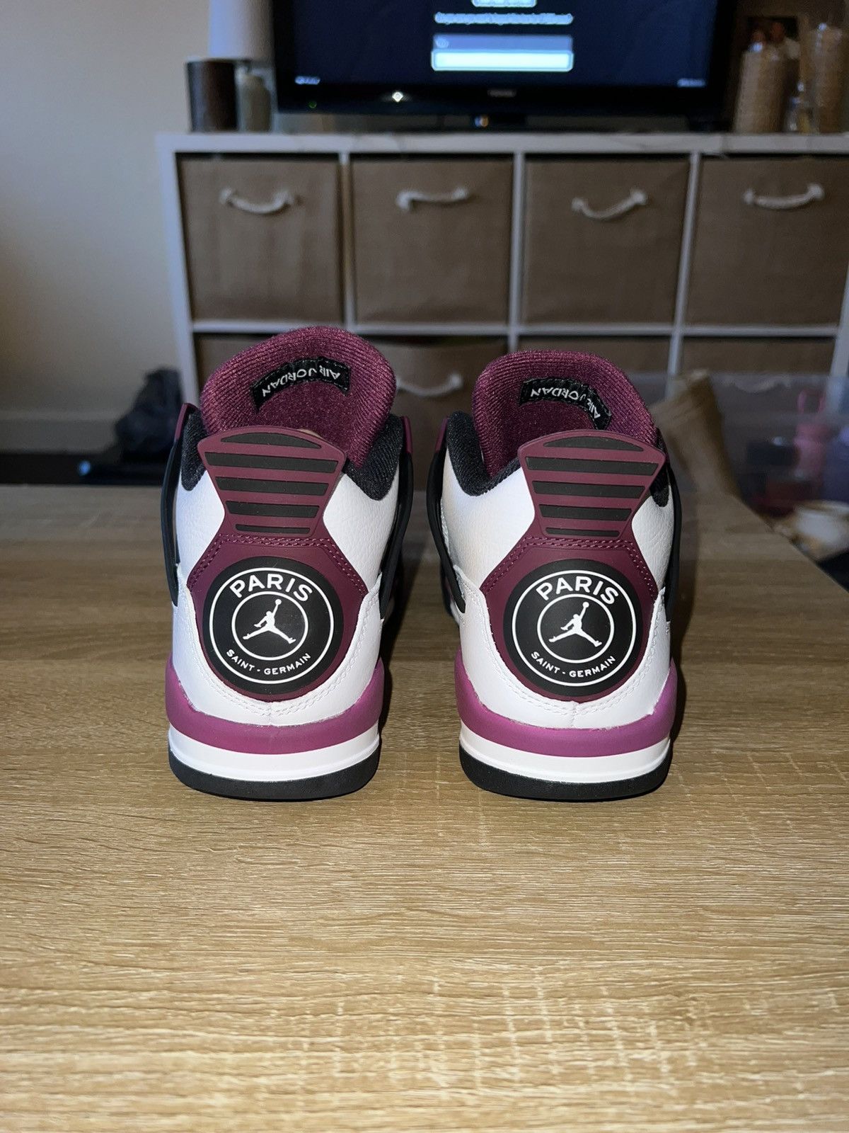 Jordan Brand Paris Saint-Germain x Air Jordan 4 Retro GS 'Bordeaux' Size US 5 / EU 37 - 4 Thumbnail