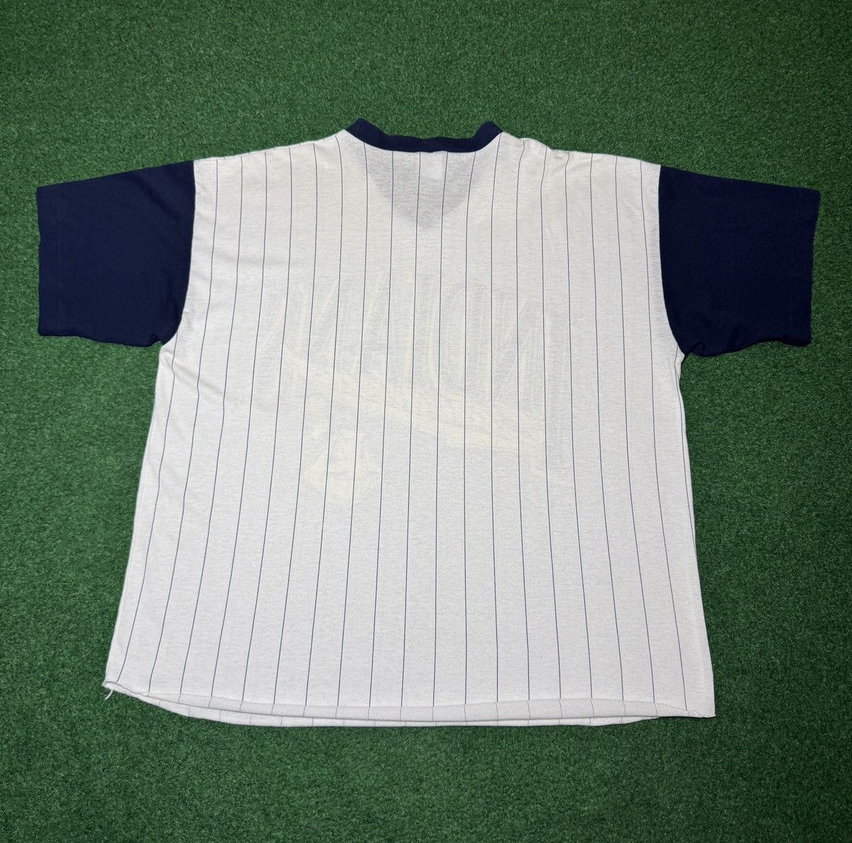 Logo 7 Vintage 90s Cleveland Indians Logo 7 Pinstriped T Shirt Size US L / EU 52-54 / 3 - 4 Thumbnail