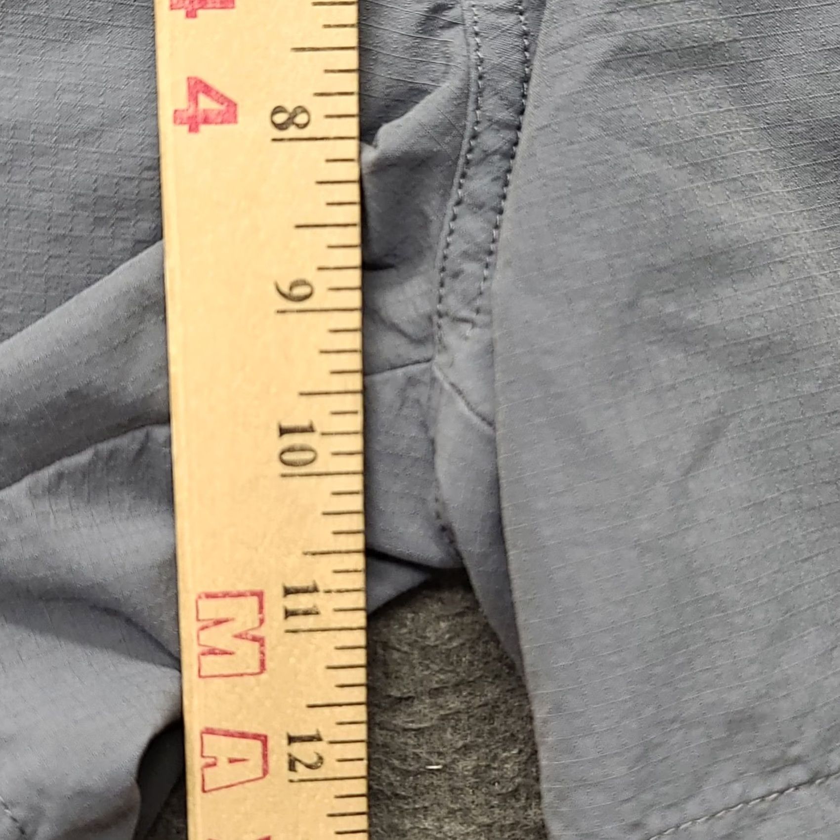 Patagonia Patagonia Shorts Womens 12 Borderless Regular Fit Mid Rise Quick Dry Hiking ChiNo/ Gray Nylon Spandex Size 34" / US 12 / IT 48 - 6 Thumbnail