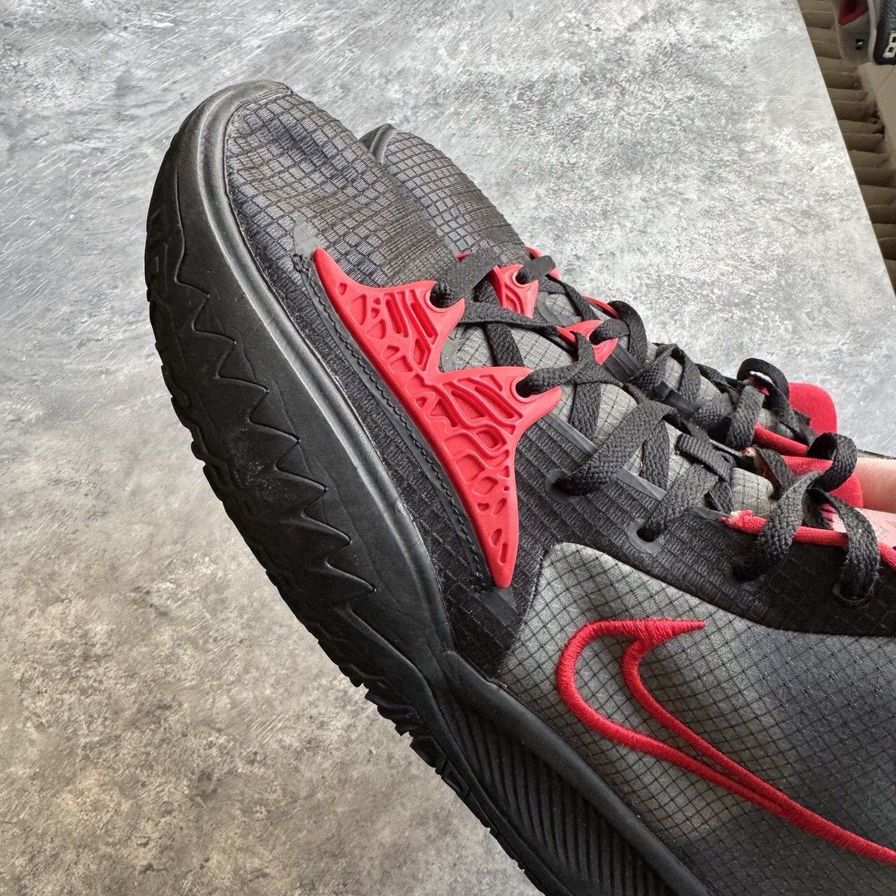 Nike Nike Kyrie 7 “Black/University Red” Size US 14 / EU 47 - 2 Thumbnail