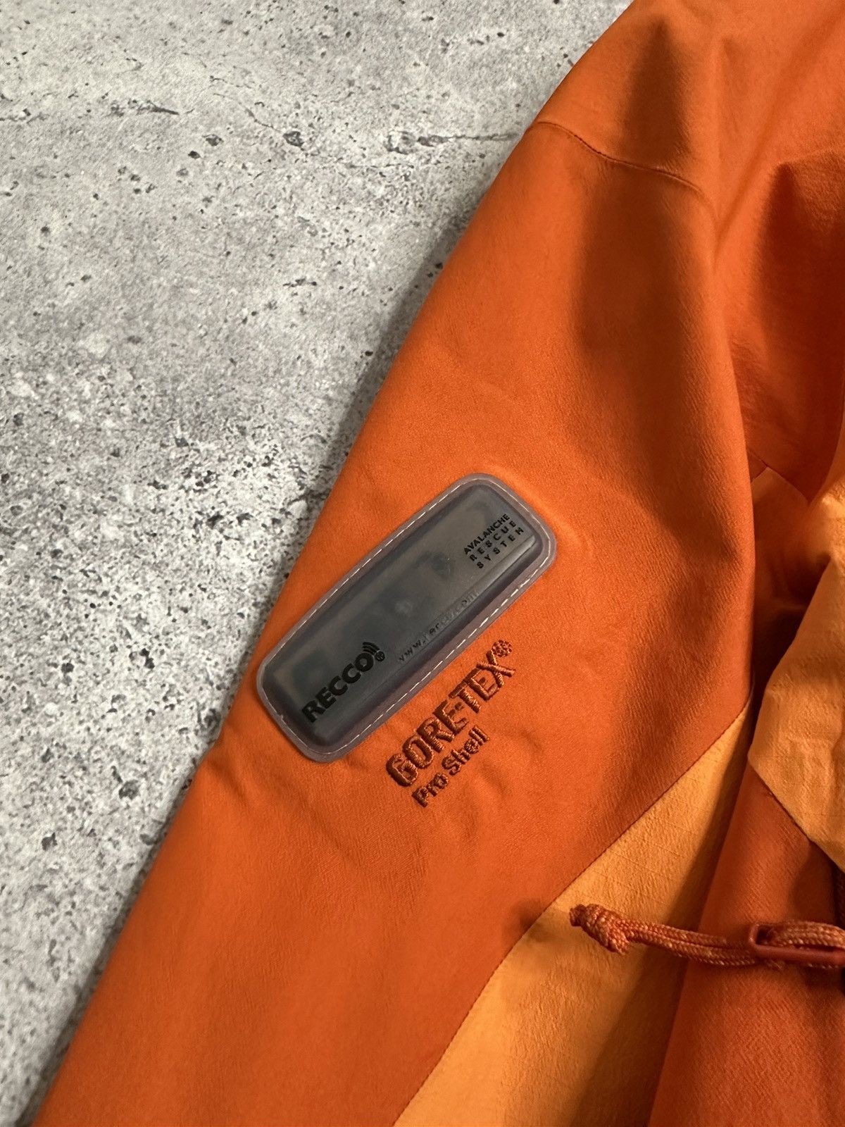 Arc'teryx Arc'teryx SideWinder Gore-Tex Pro Shell Orange Recco Jacket Size XS / US 0-2 / IT 36-38 - 7 Thumbnail