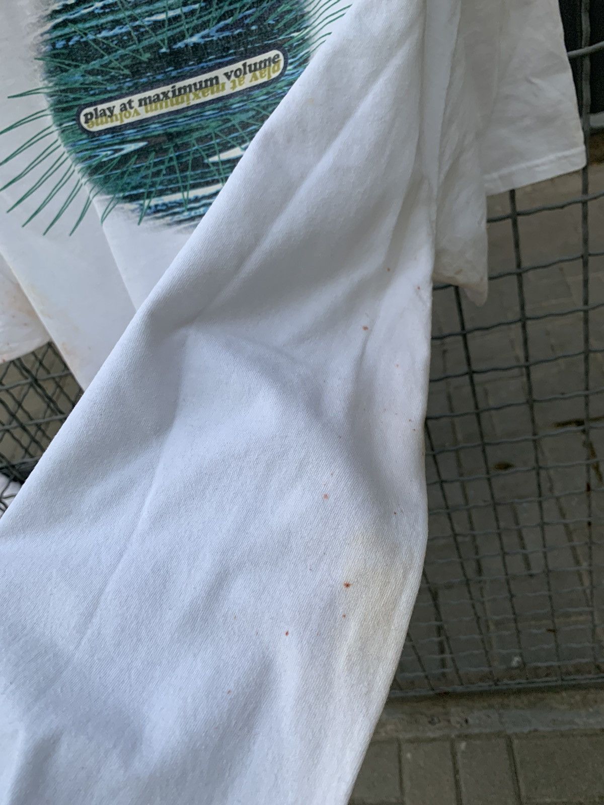 Nike × Vintage Vintage 90s Nike Thrashed Shirt Y2K Streetwear Tee Size US L / EU 52-54 / 3 - 25 Thumbnail