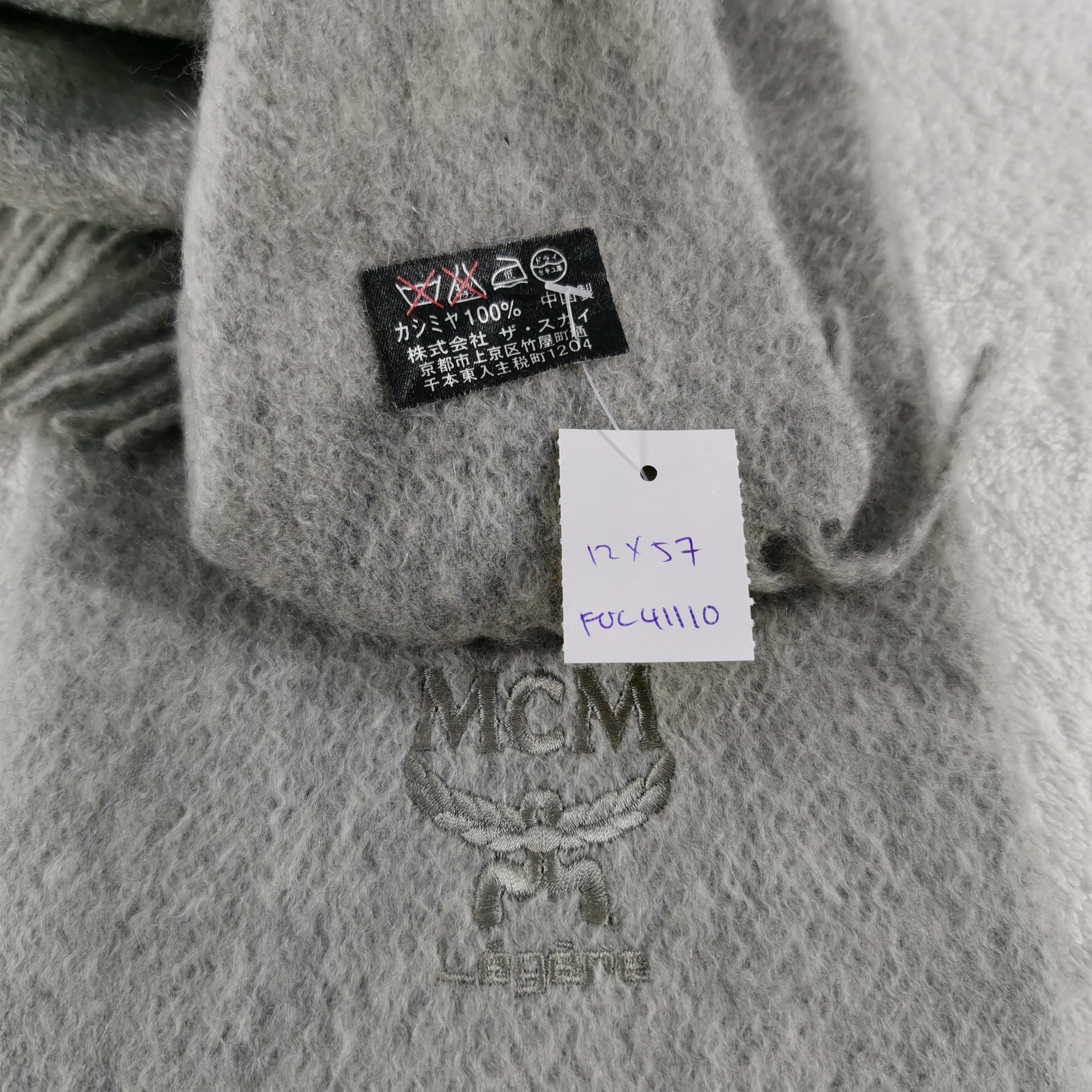 Japanese Brand Vintage MCM Scarf Muffler Cashmere Scarves Size ONE SIZE - 5 Thumbnail