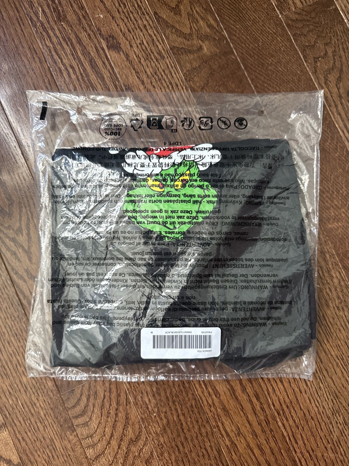 Supreme Supreme The Grinch Tee FW24 in Black Size M Size US M / EU 48-50 / 2 - 1 Thumbnail