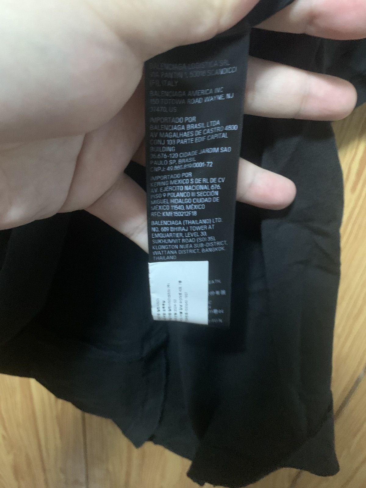 Balenciaga Balenciaga ai generated tee Size US L / EU 52-54 / 3 - 12 Thumbnail