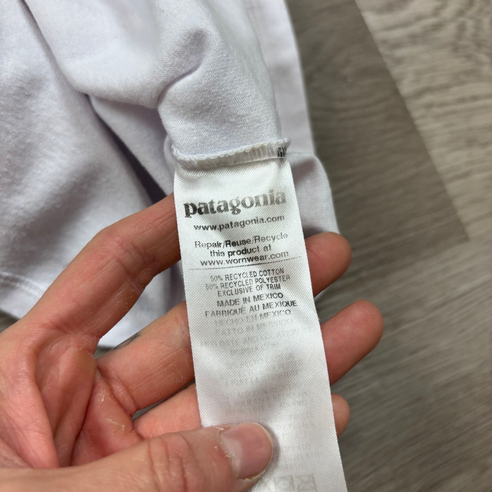 Patagonia Patagonia Responsibili-Tee Long Sleeve Shirt Men's Small Size US S / EU 44-46 / 1 - 8 Thumbnail