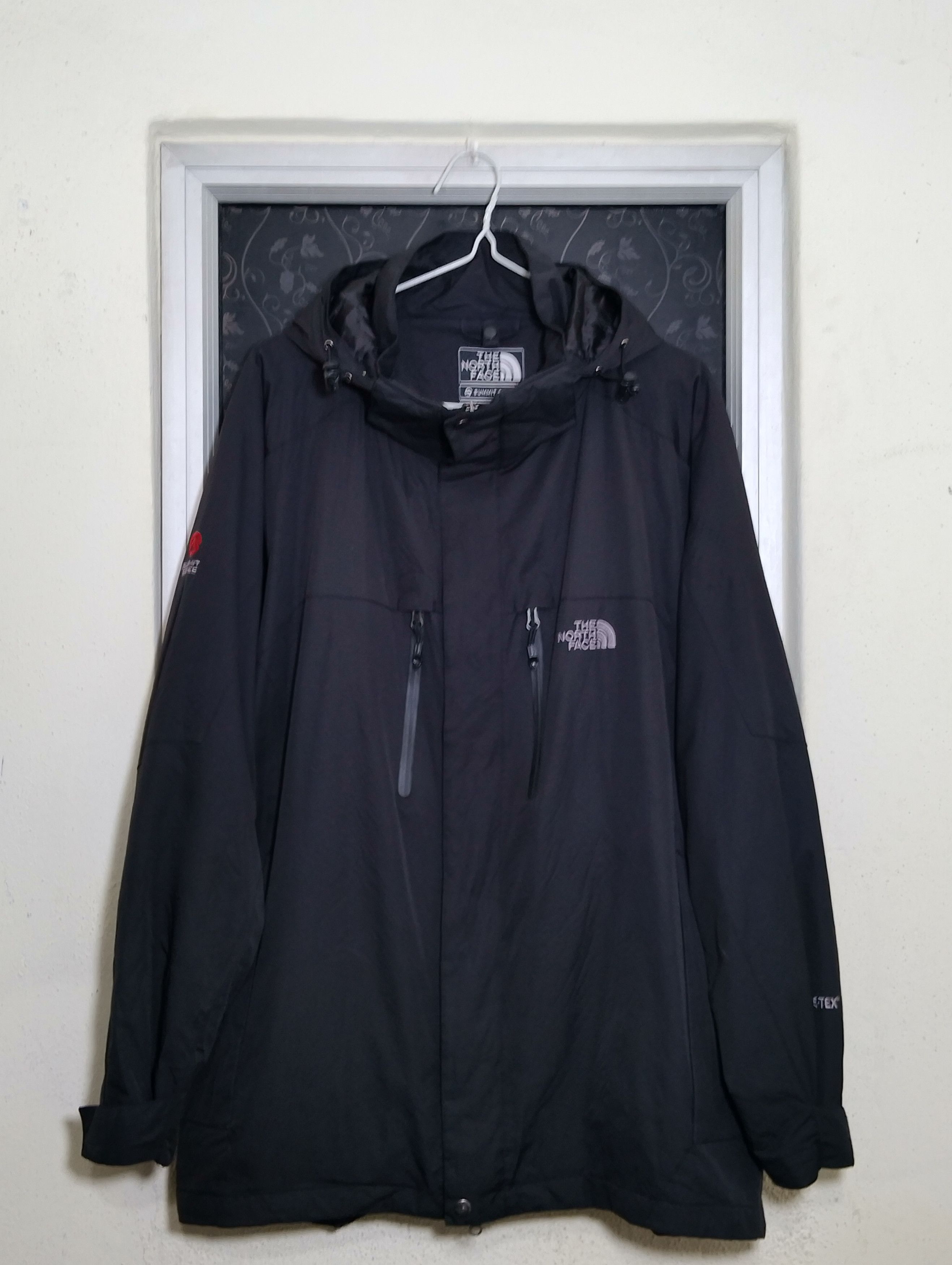 The North Face TNF | Gore-Tex Summit Series Size US XL / EU 56 / 4 - 1 Thumbnail