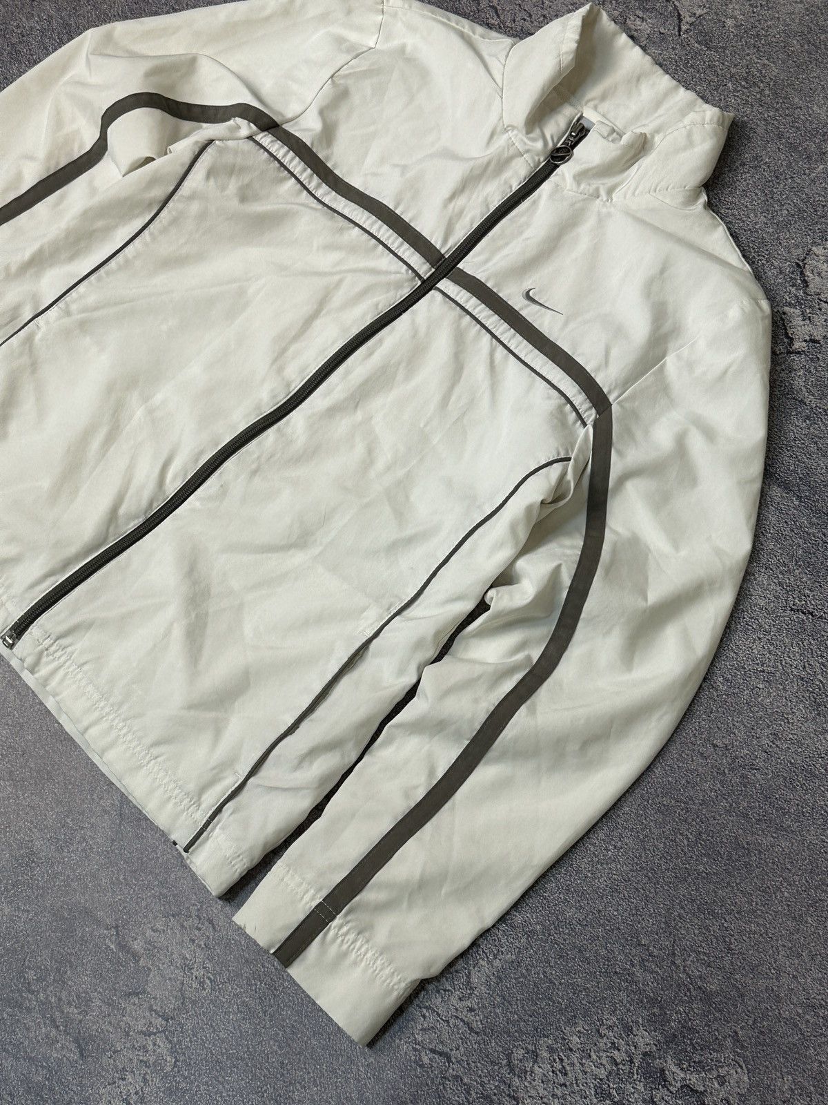 Nike × Vintage Vintage Nike Nylon Y2k Track Jacket Japan Archive Size M / US 6-8 / IT 42-44 - 3 Thumbnail