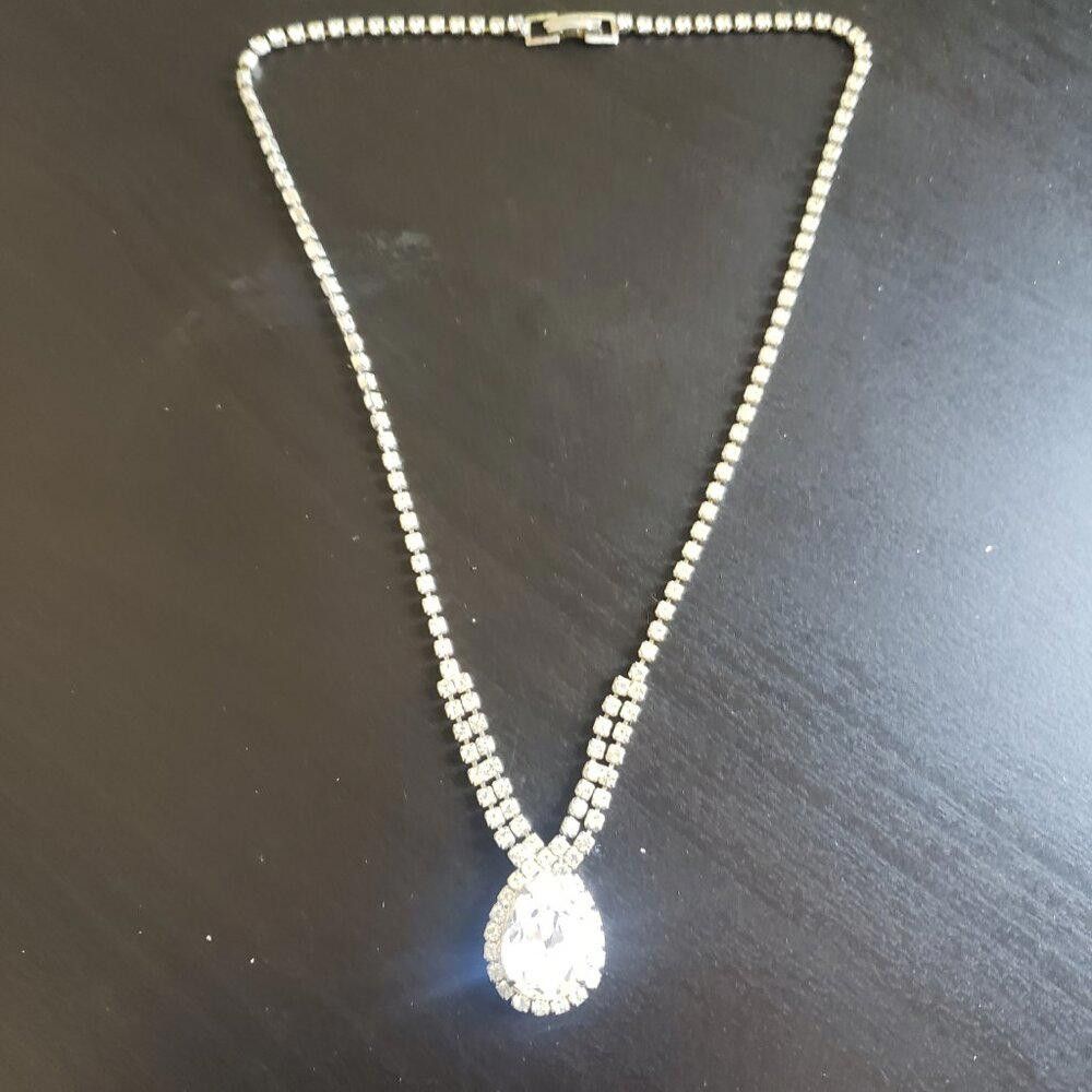 Designer Cubic Zirconia Pear Shaped Silver Vintage Necklace 16" Size ONE SIZE - 4 Thumbnail