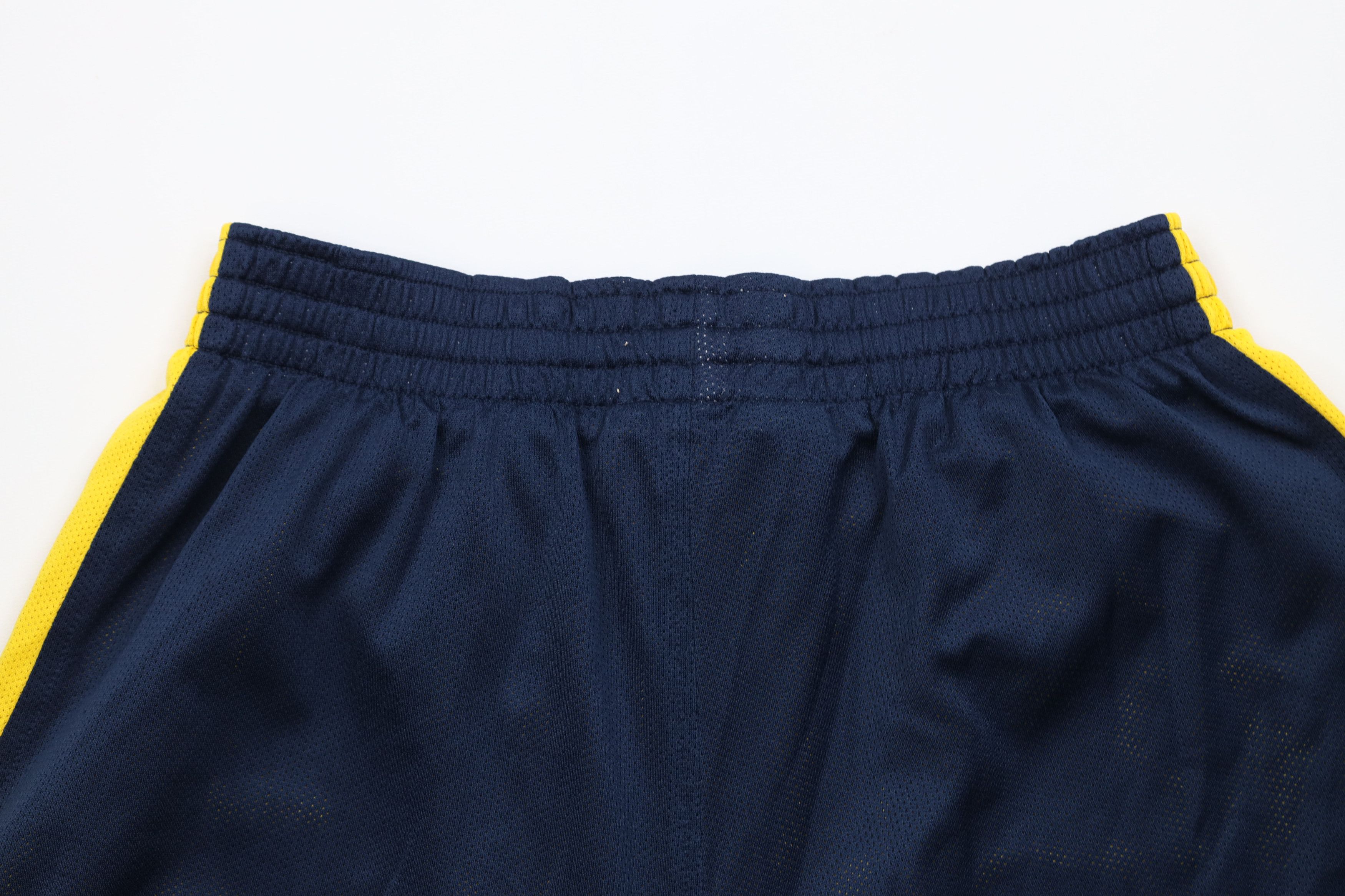 Nike Vintage Nike Swoosh Marquette University Mesh Shorts Blue Size US 32 / EU 48 - 10 Thumbnail