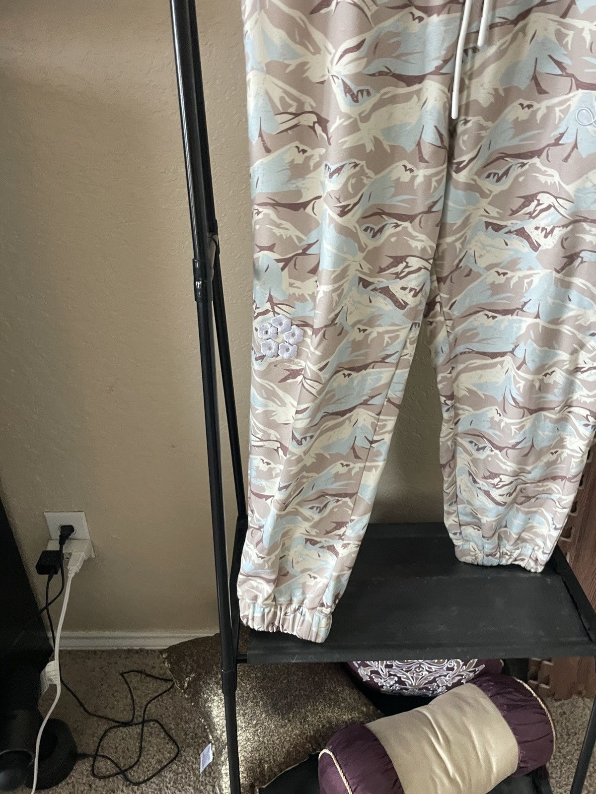 Snowday Camo Cotton joggers Size US 34 / EU 50 - 3 Thumbnail