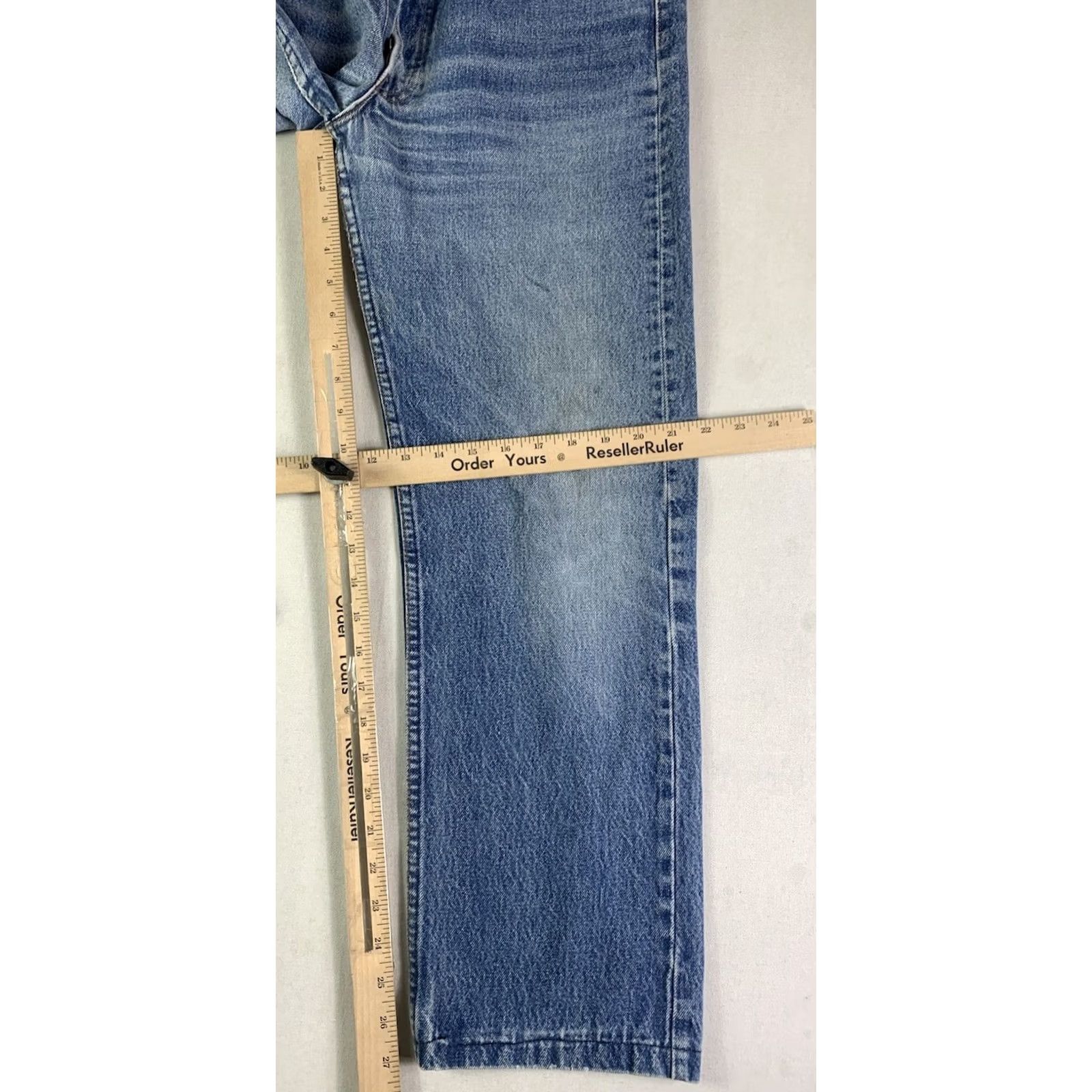 Levi's VINTAGE Levi's 501 Jeans Mens 32x34 Regular Blue Hemmed 90s USA Made in USA Size US 32 / EU 48 - 5 Thumbnail