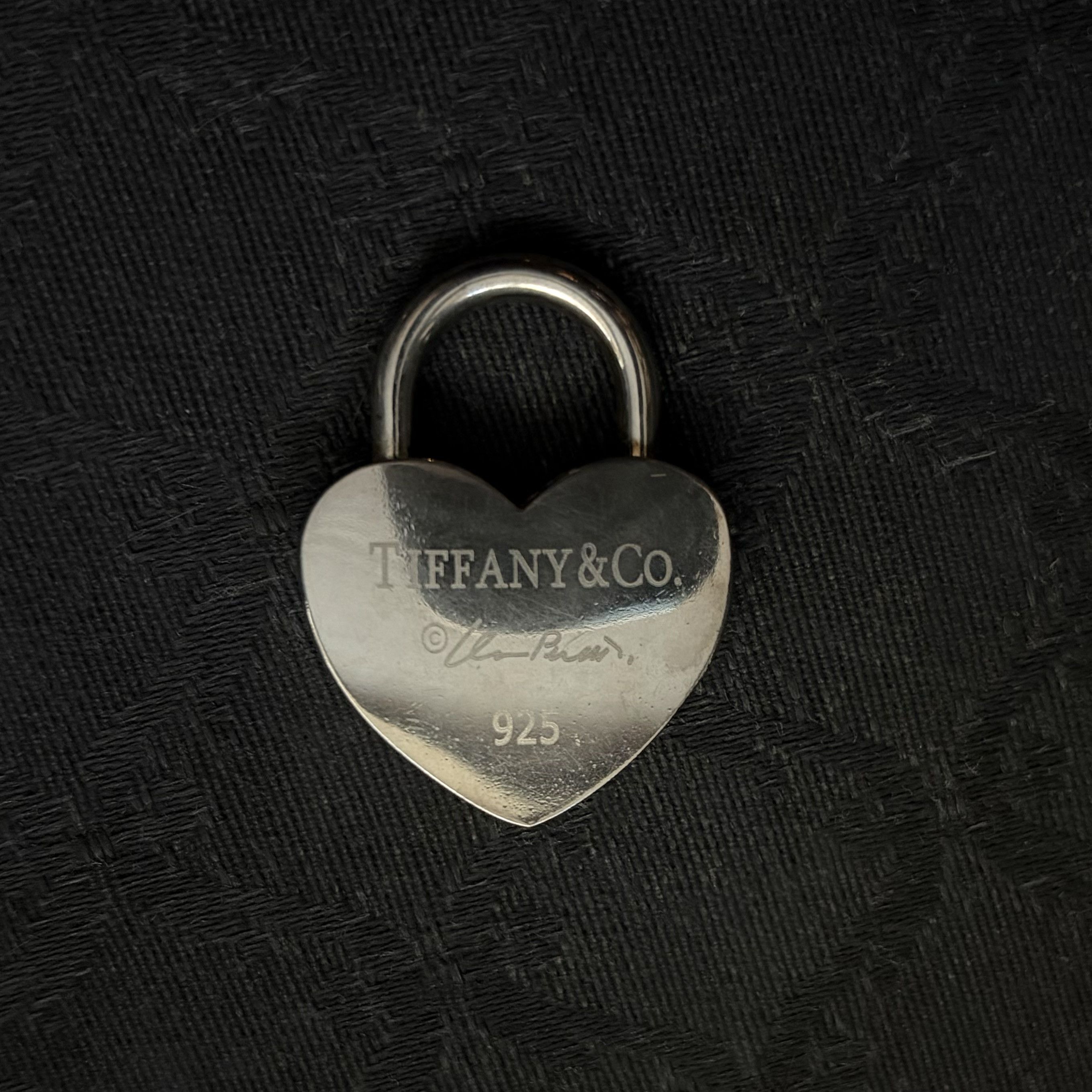 Tiffany & Co. Rare Tiffany & Co Elsa Peretti 925 Silver Heart Padlock Size ONE SIZE - 1 Thumbnail