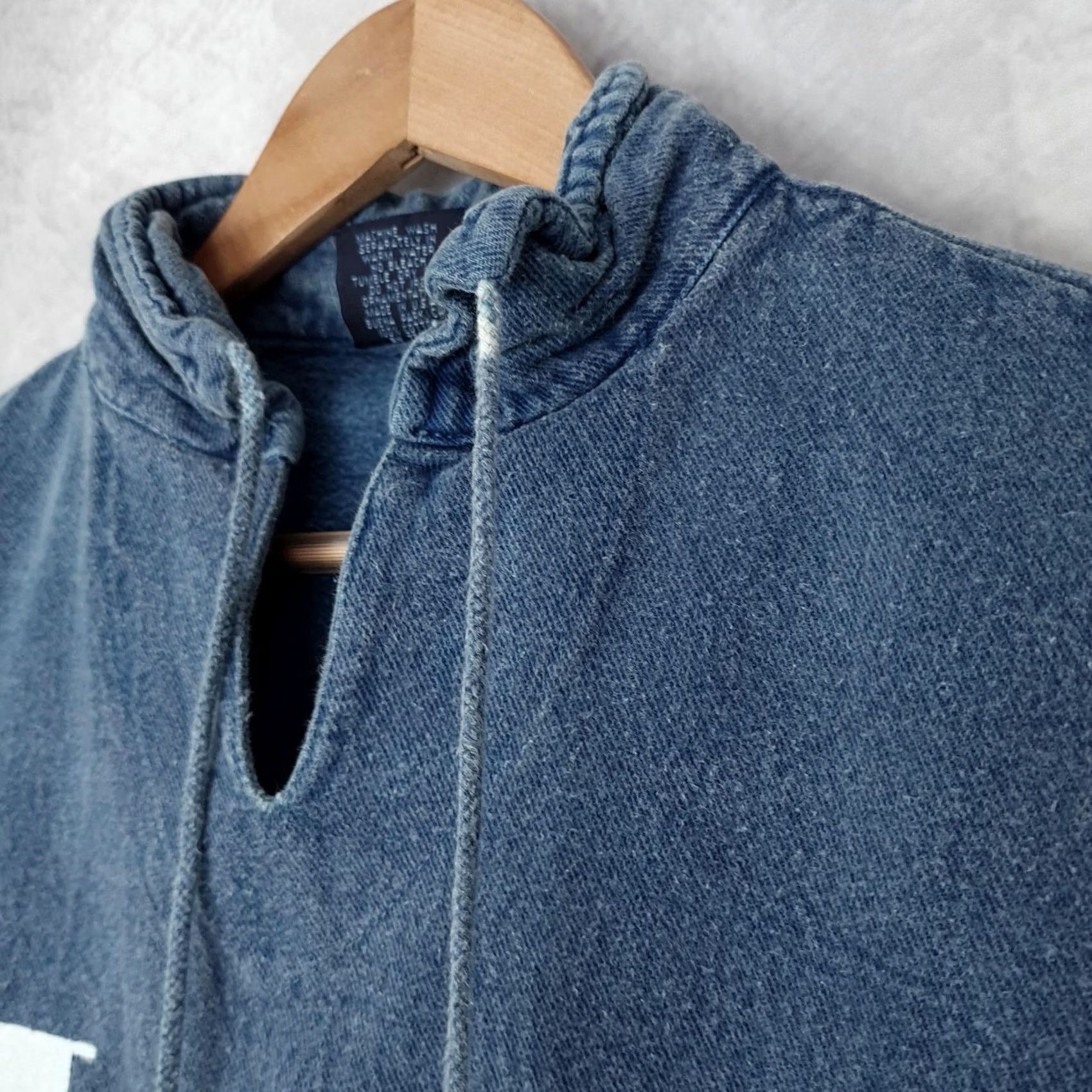 Vintage VINTAGE Maui Sweatshirt Mens Large Blue Hawaii World Regatta Pullover Knit Cotton Graphic Print 90s Mens Size US L / EU 52-54 / 3 - 4 Thumbnail