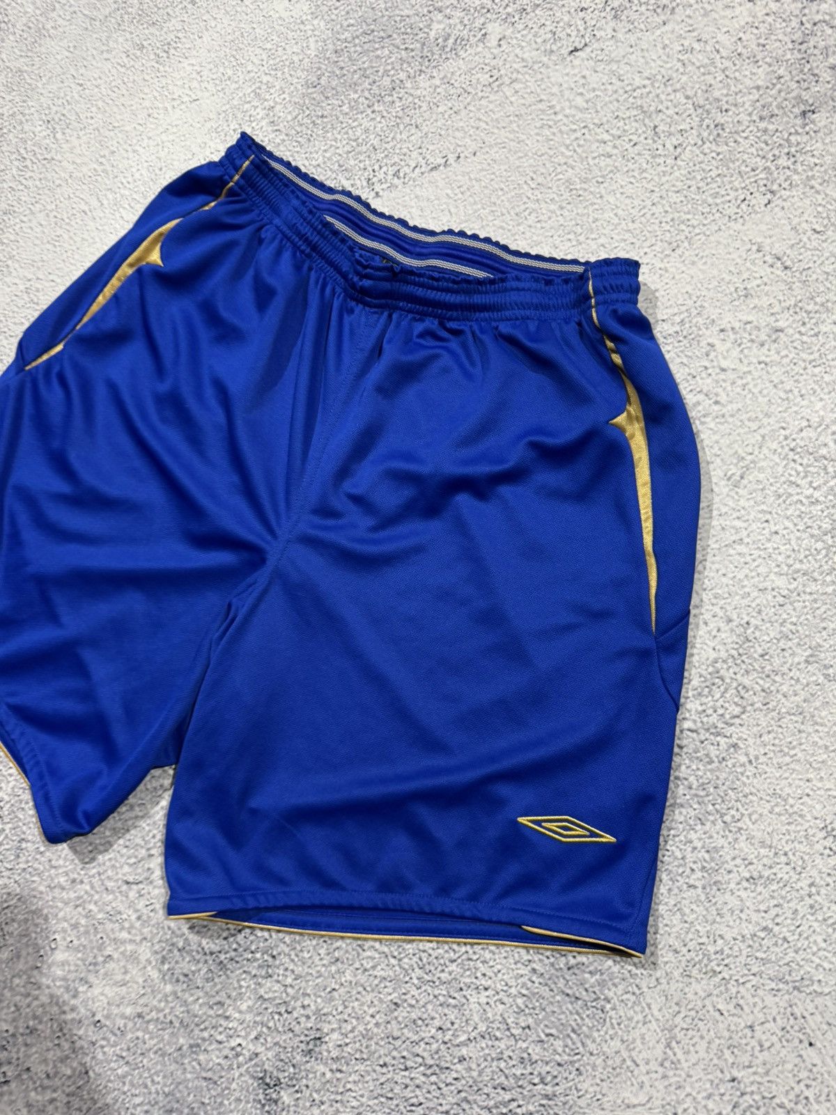 Chelsea Soccer × Vintage Chelsea 2005 2006 Umbro football shorts training men’s L Xl Size US 35 - 3 Thumbnail