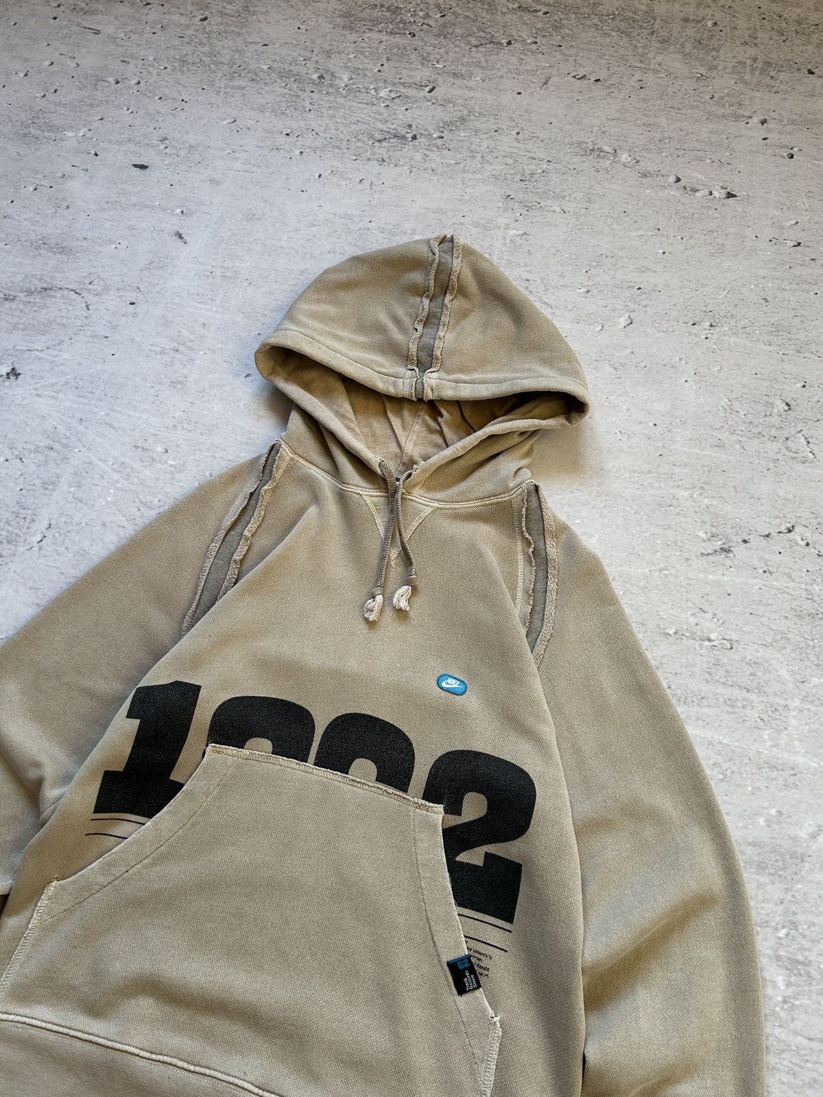 Nike 💥Vintage Nike Big Logo Distressed Faded Archive Hoodie 00s💥 Size US S / EU 44-46 / 1 - 4 Thumbnail