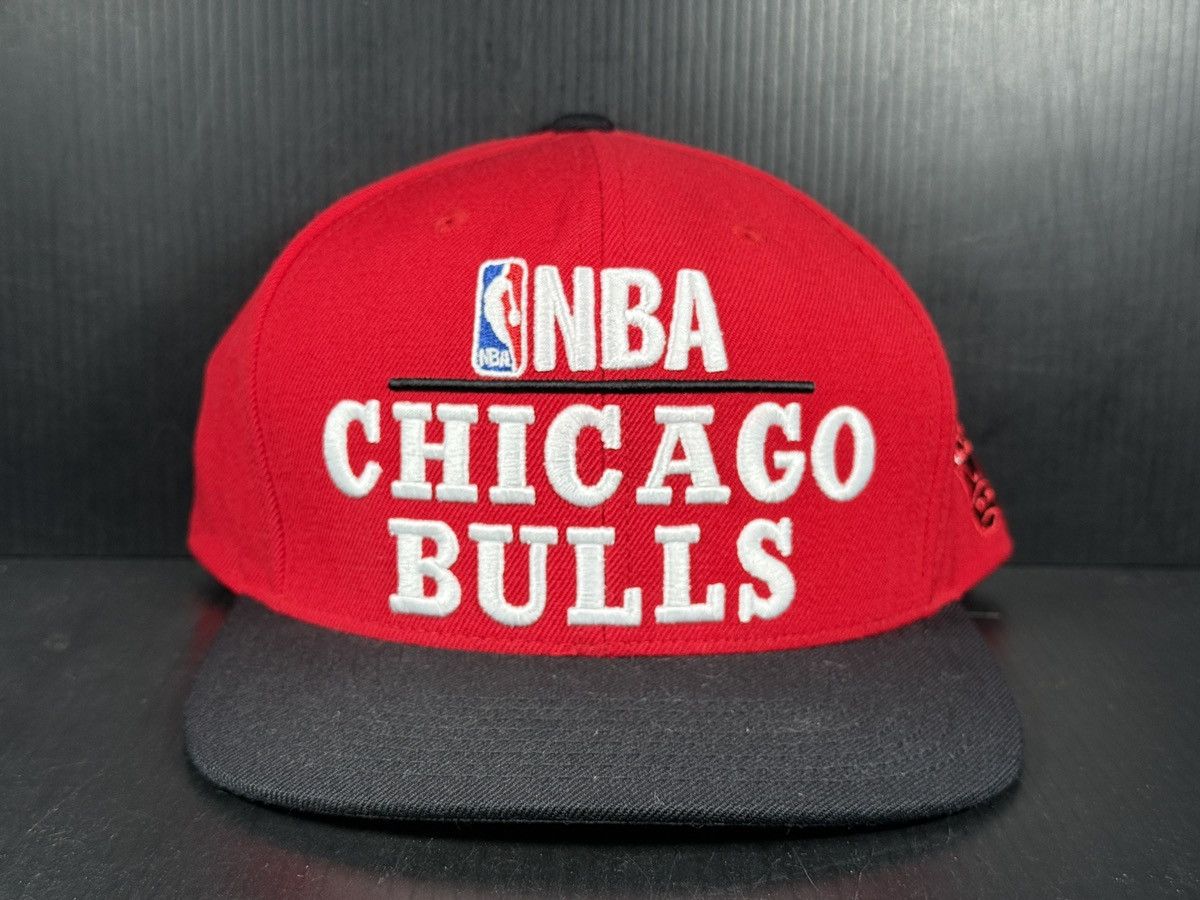 Mitchell & Ness MITCHELL & NESS X NBA CHICAGO BULLS VINTAGE SNAPBACK Size ONE SIZE - 1 Thumbnail