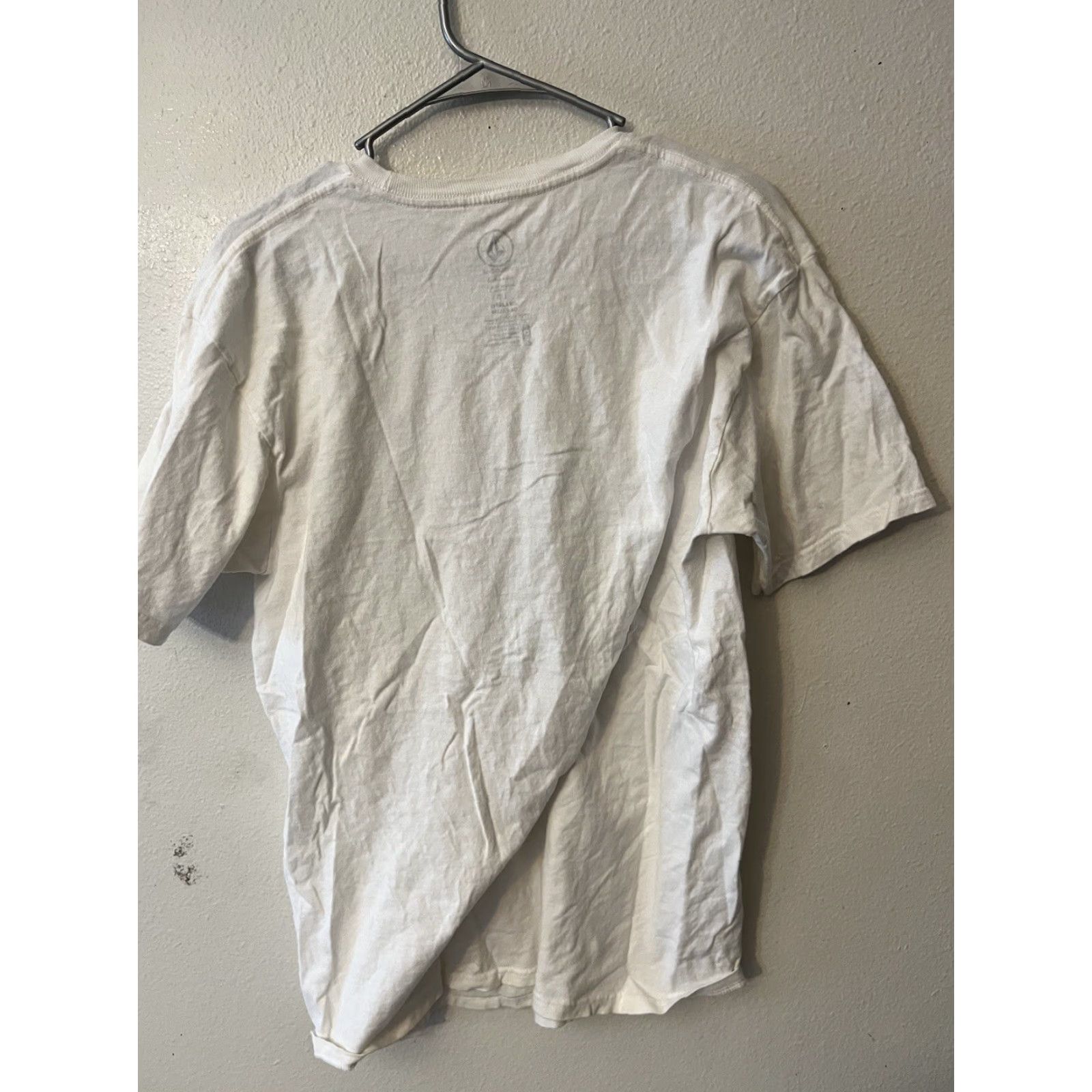 Volcom Volcom T Shirt Short Sleeve Men Large White Logo Crew Neck Regular Fit Vintage? (No, not vintage—ignore) Size US L / EU 52-54 / 3 - 3 Thumbnail