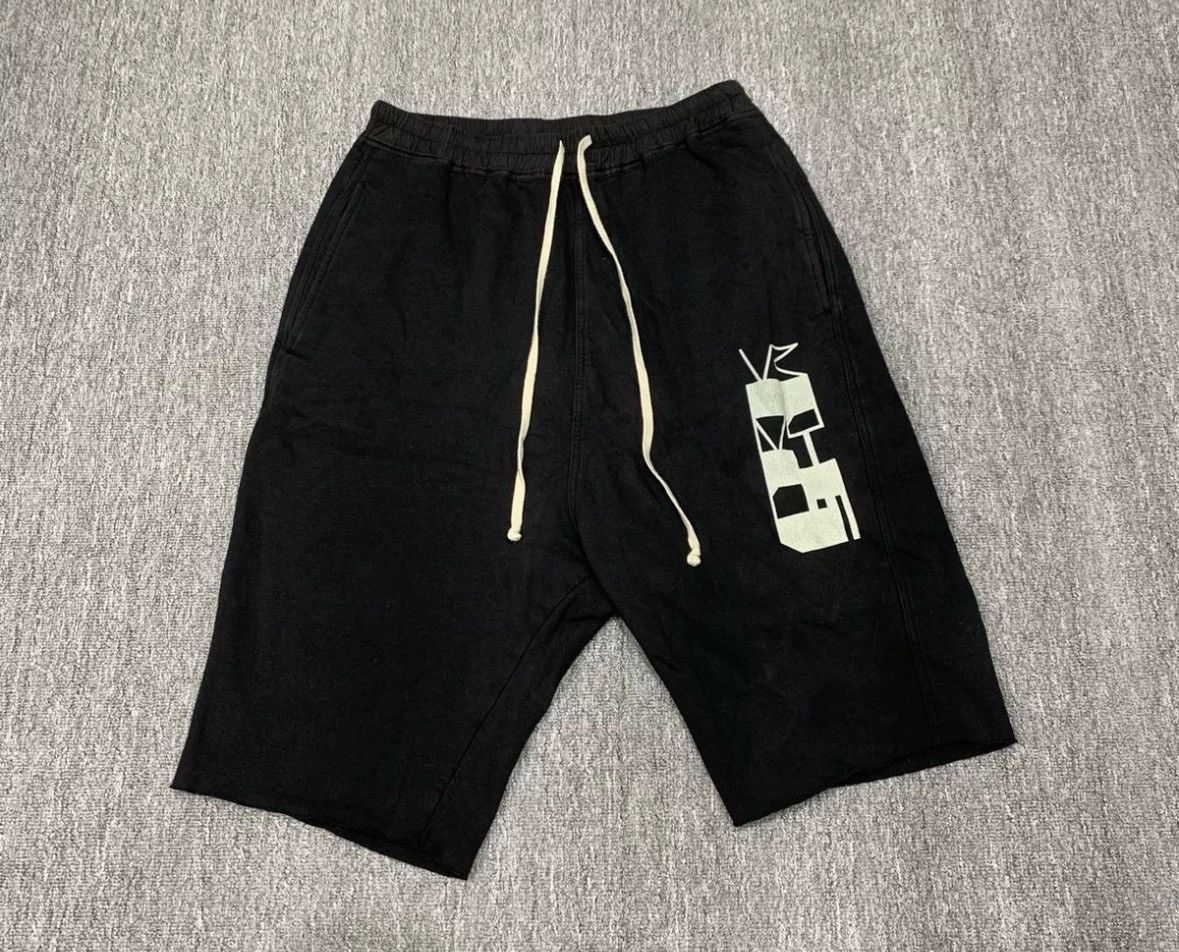 Rick Owens Rick Owens Ro black hanging crotch shorts Size US 32 / EU 48 - 1 Thumbnail
