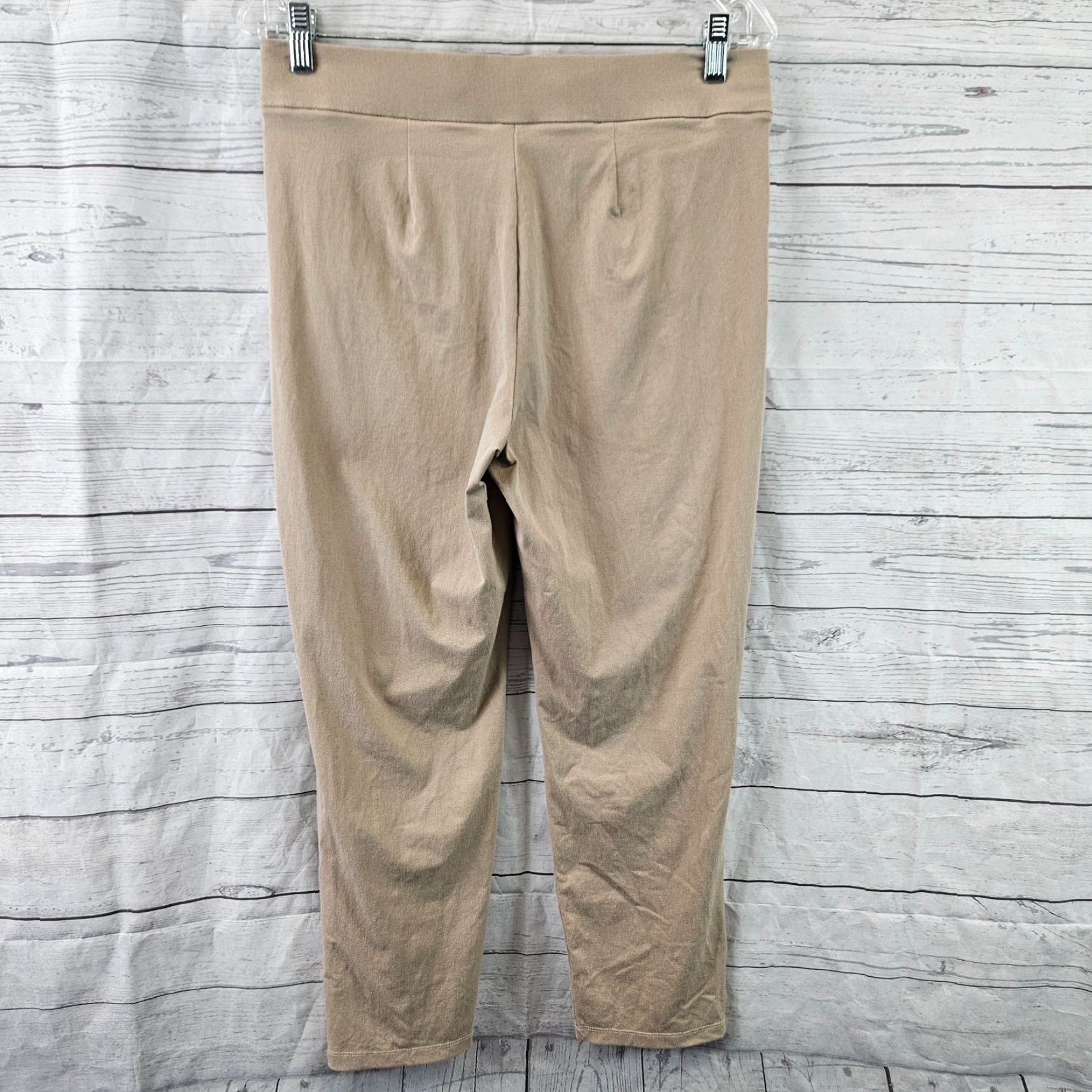 Vintage Chico's Travelers Womens Cropped Pants Sz 6 Tan Pull On Mid Rise Pants Crop Womens 6 Travel Brown Nylon Rayon Spandex Flat Front Dry Clean Only Size 28" / US 6 / IT 42 - 3 Thumbnail