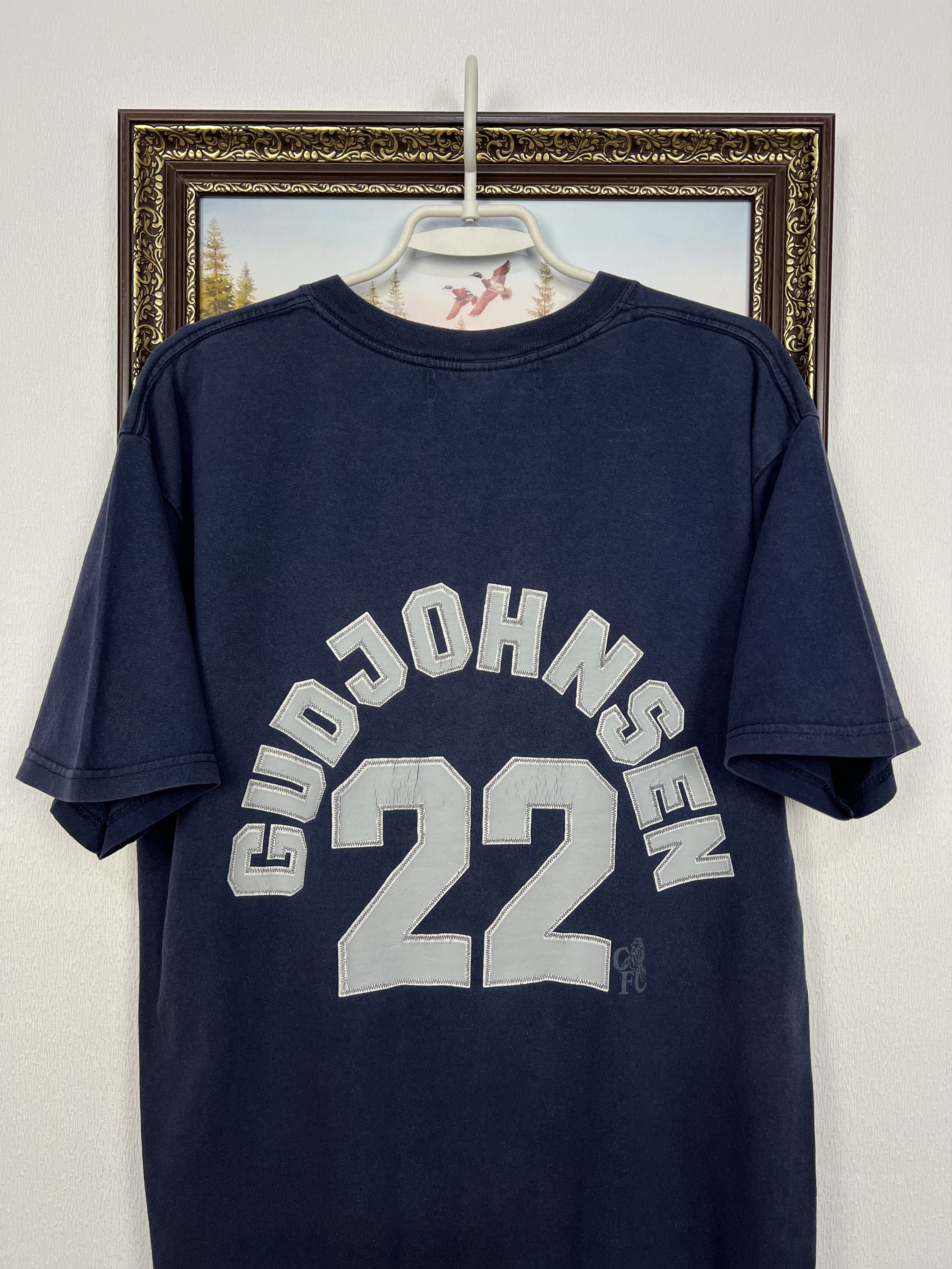 Vintage Vintage Blue Flag Chelsea Football Shirt #22 Gudjohnsen Size US L / EU 52-54 / 3 - 8 Thumbnail