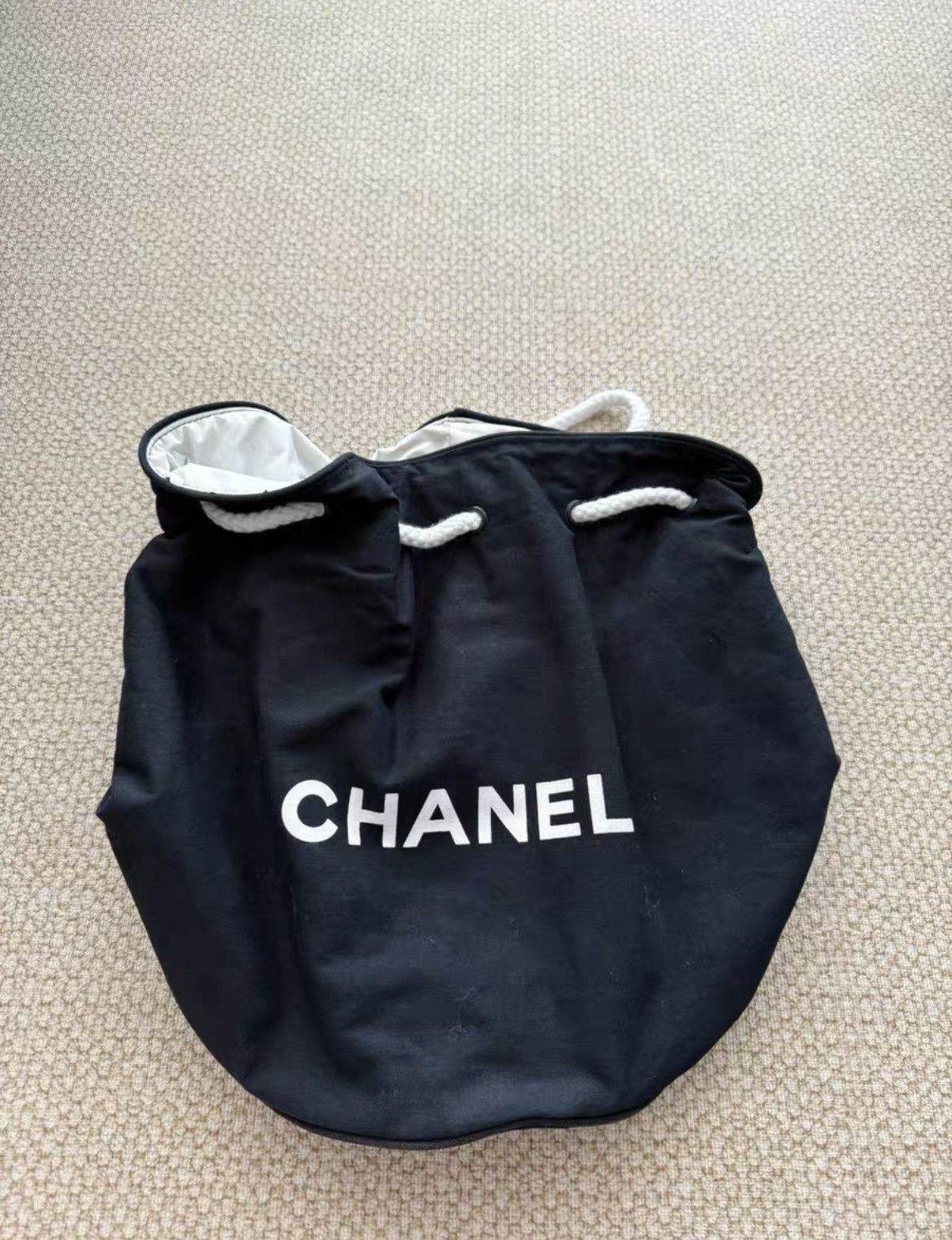 Chanel Chanel Vintage Canvas Beach Bucket Backpack J36 Size ONE SIZE - 1 Thumbnail