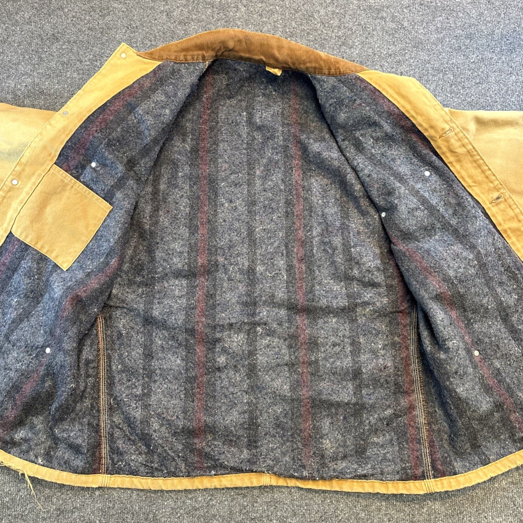 Carhartt VINTAGE Carhartt Barn Chore Coat Blanket Lined Mens 50 Brown Workwear Distressed Casual Size US M / EU 48-50 / 2 - 7 Thumbnail