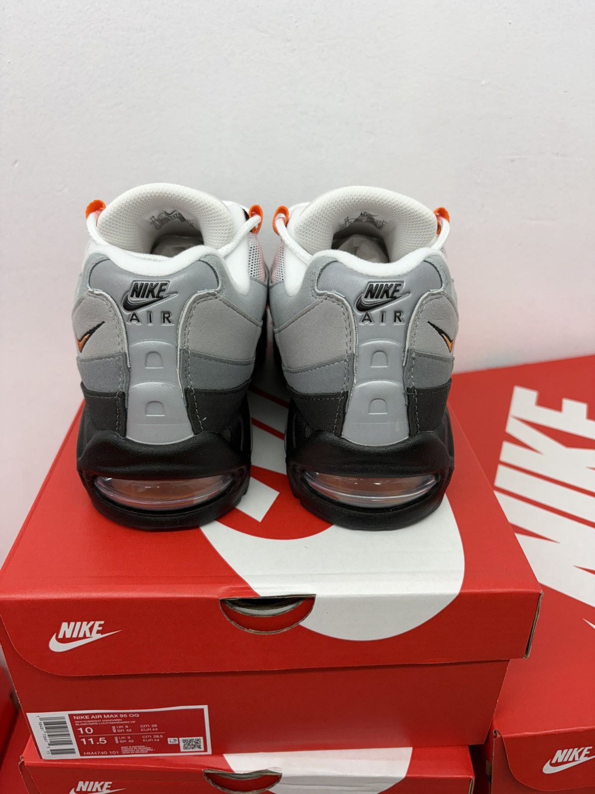 Nike Nike Air Max 95 Mandarin Size US 10 / EU 43 - 6 Thumbnail
