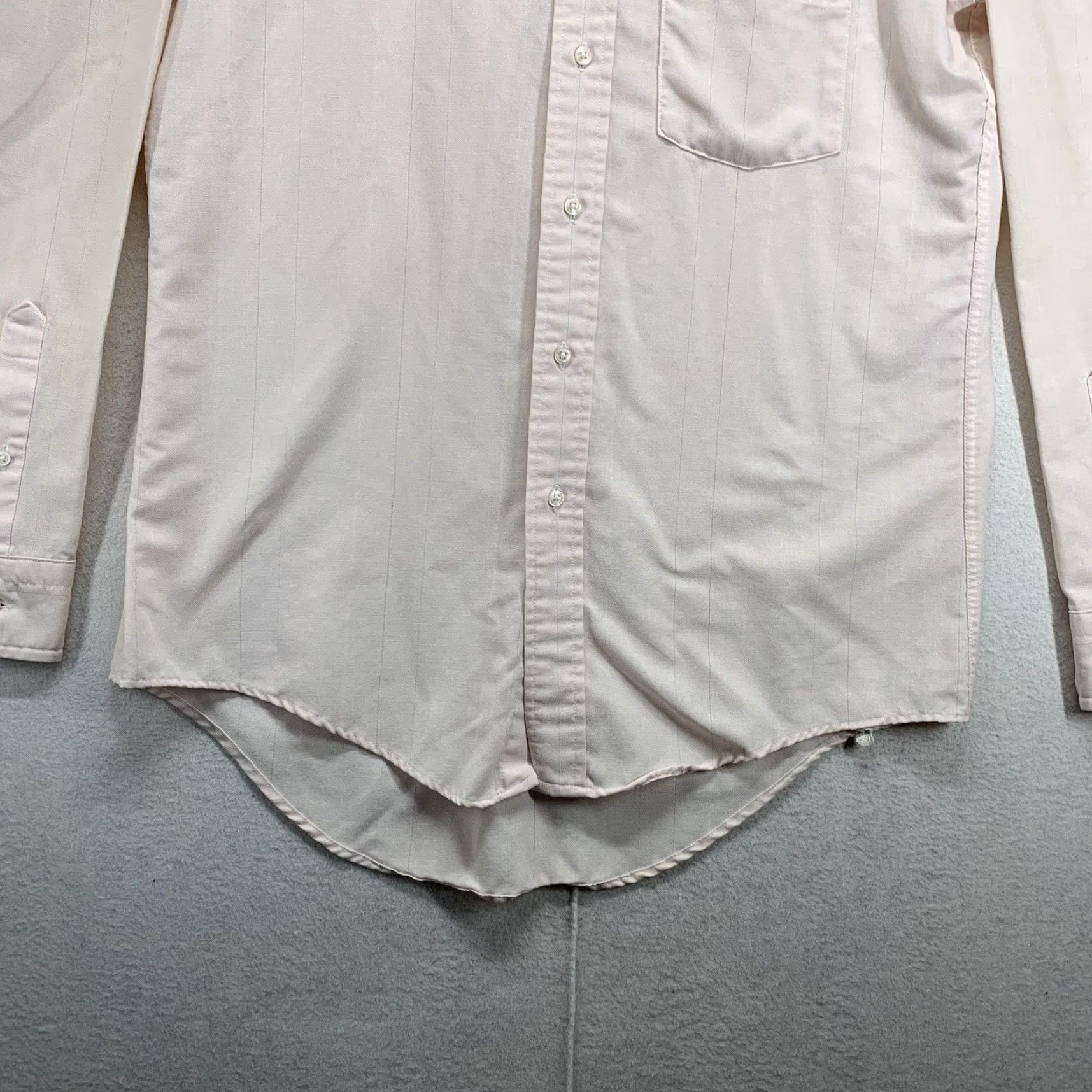 Arrow VINTAGE Arrow Dover B.D. by Arrow Shirt Striped Pink 60/40 Cotton Polyester Button-Up Collared Long Sleeve Mens 15 34/35 USA Regular Size US M / EU 48-50 / 2 - 5 Thumbnail