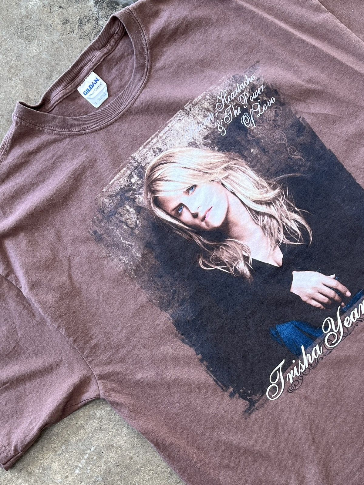 Band Tees Vintage Y2K Trisha Yearwood Power of Love Tee XL Size US XL / EU 56 / 4 - 1 Thumbnail