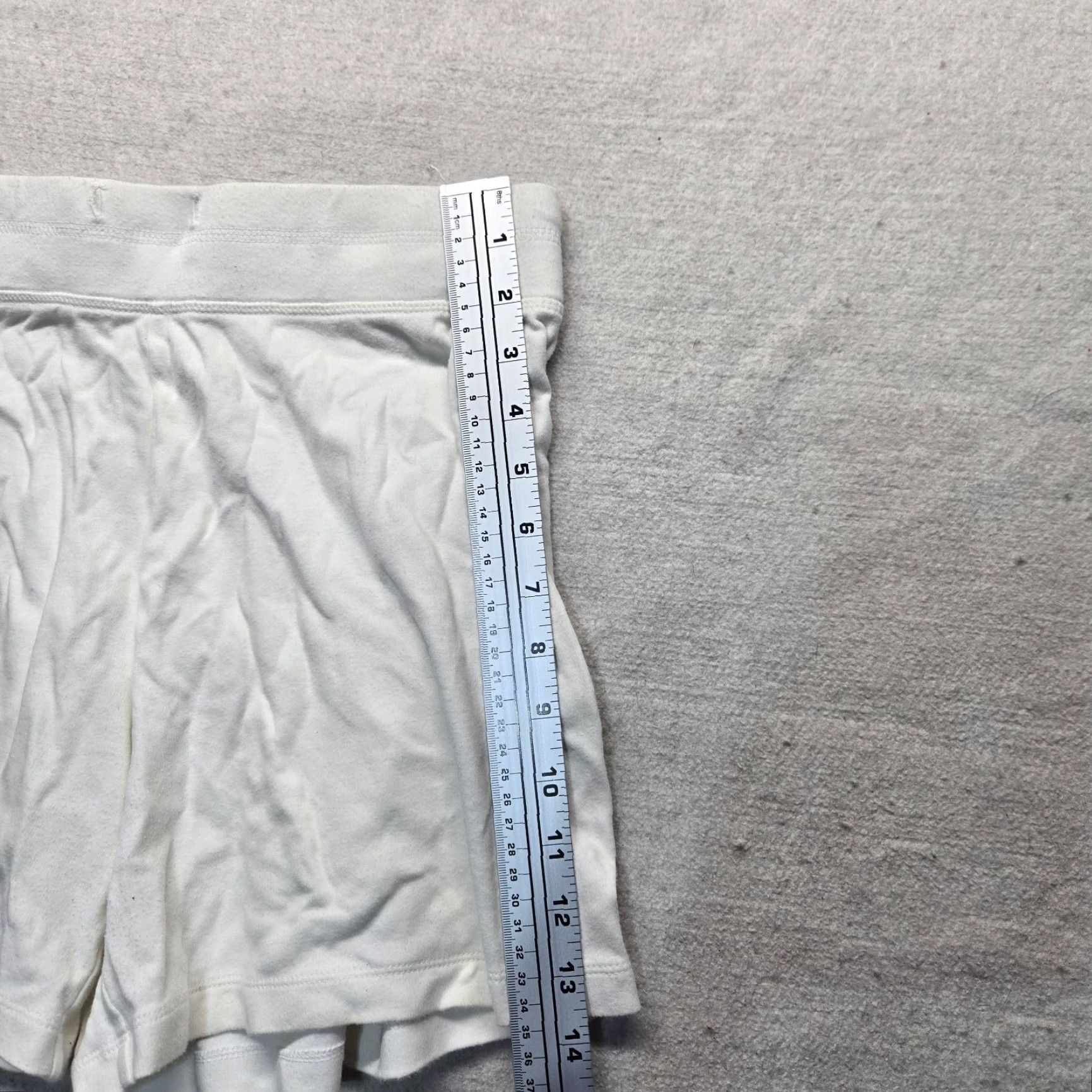 Champion c9 by champion Champion C9 Solid White Tennis/Running Shorts Women Large Adult Size L White Breathable Moisture Wicking Tennis 90s? Size 36" / US 14 / IT 50 - 4 Thumbnail