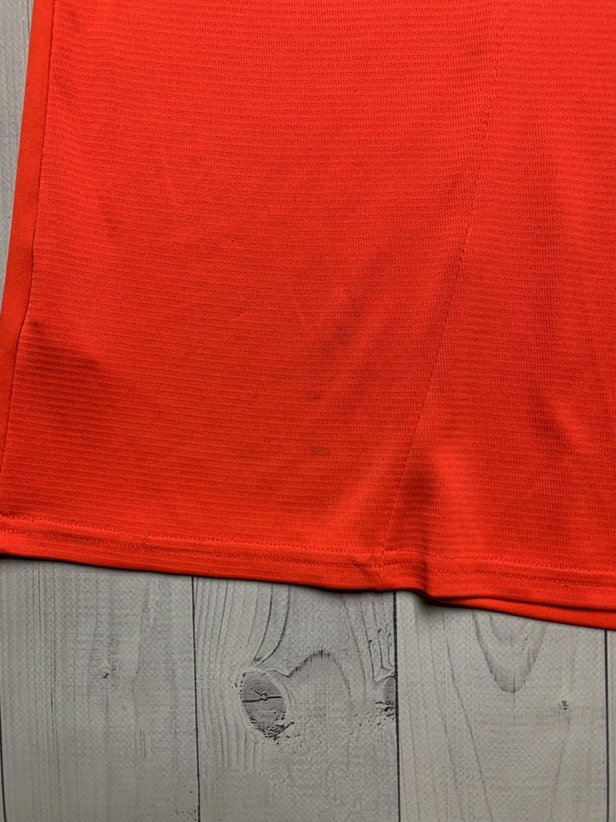 Vintage Vintage Liverpool soccer jersey size L new balance Size US L / EU 52-54 / 3 - 7 Thumbnail
