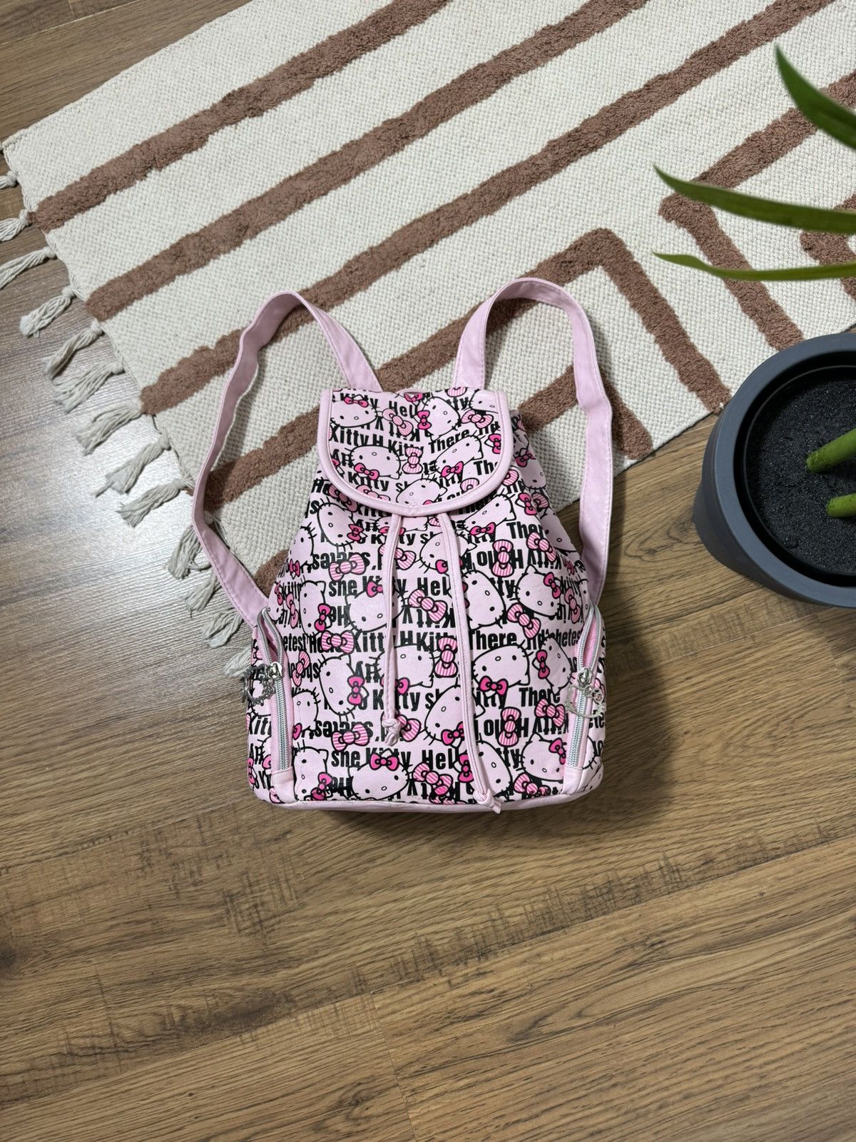 Cartoon Network VINTAGE HELLO KITTY MONOGRAMMY2K BACKPACK Size ONE SIZE - 1 Thumbnail