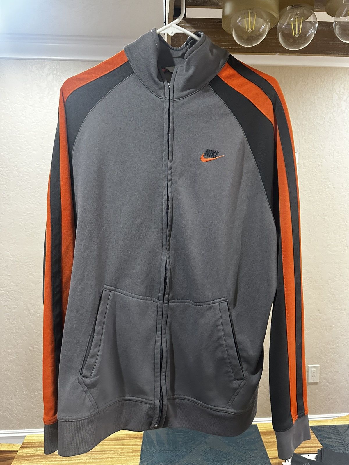 Nike VINTAGE Nike Zip up Size US XL / EU 56 / 4 - 1 Thumbnail