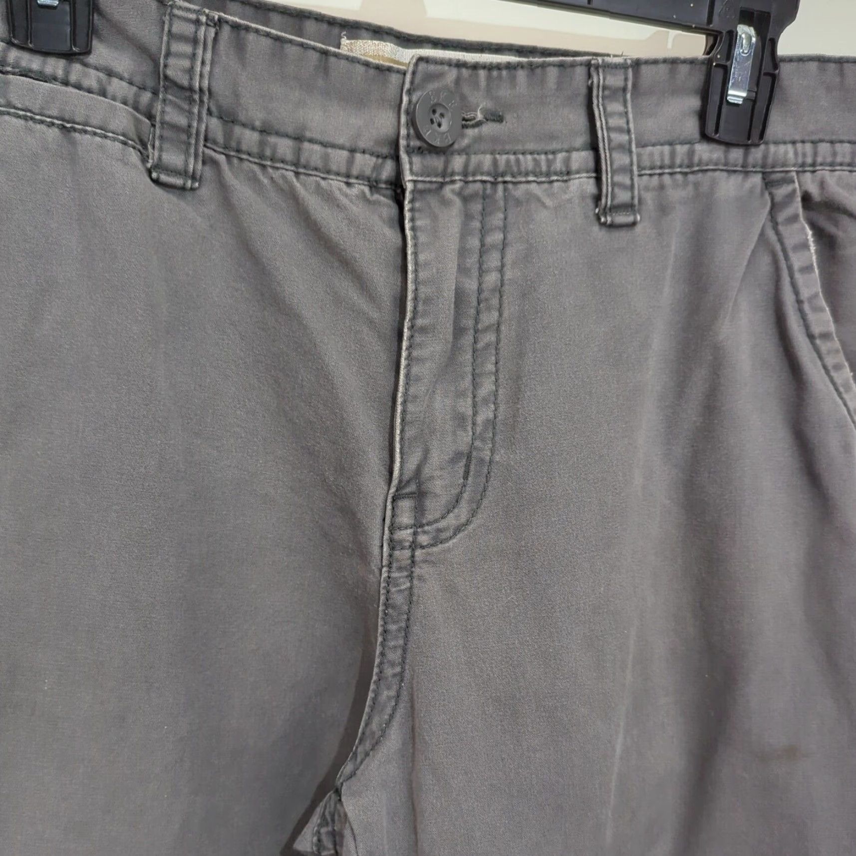 Vintage Buckle Buckle Bke Casuals Cohen Straight Men's Pants 34x32 Chino Gray Charcoal Buckle Bke Casuals Cohen Straight Pants 34x32 Gray Charcoal Size US 34 / EU 50 - 5 Thumbnail