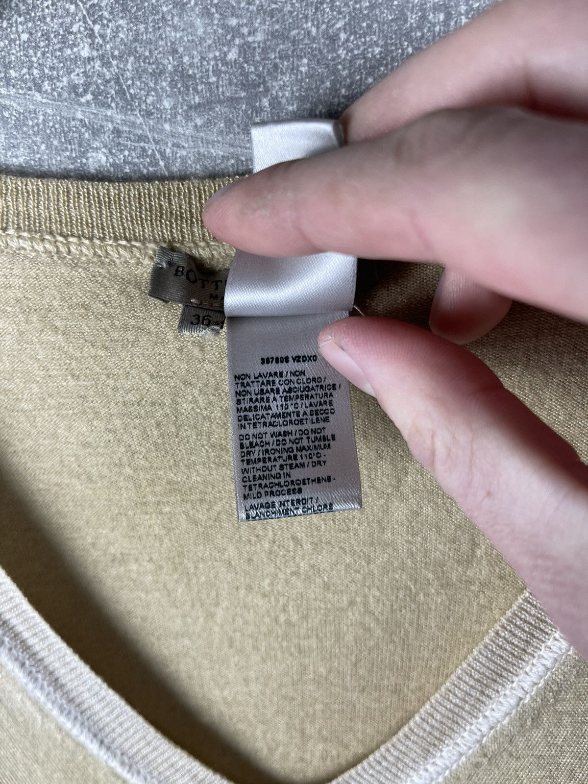 Bottega Veneta Bottega Veneta V Neck Knit Sweater Early 2000s Beige Size L / US 10 / IT 46 - 9 Thumbnail