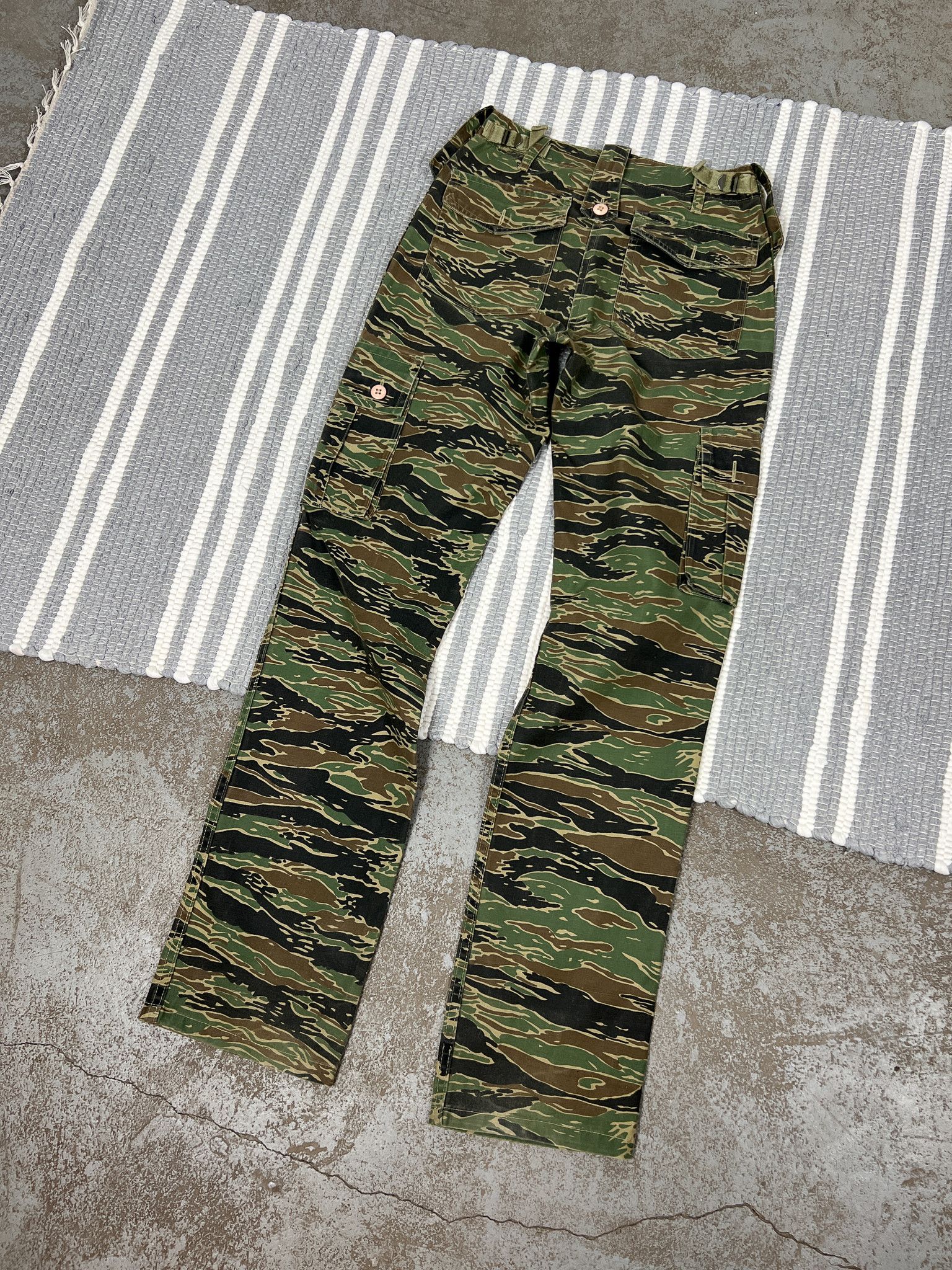 Vintage Vintage Military Cargo Pants Tiger Stripe Size 25" / US 0 / IT 36 - 3 Thumbnail