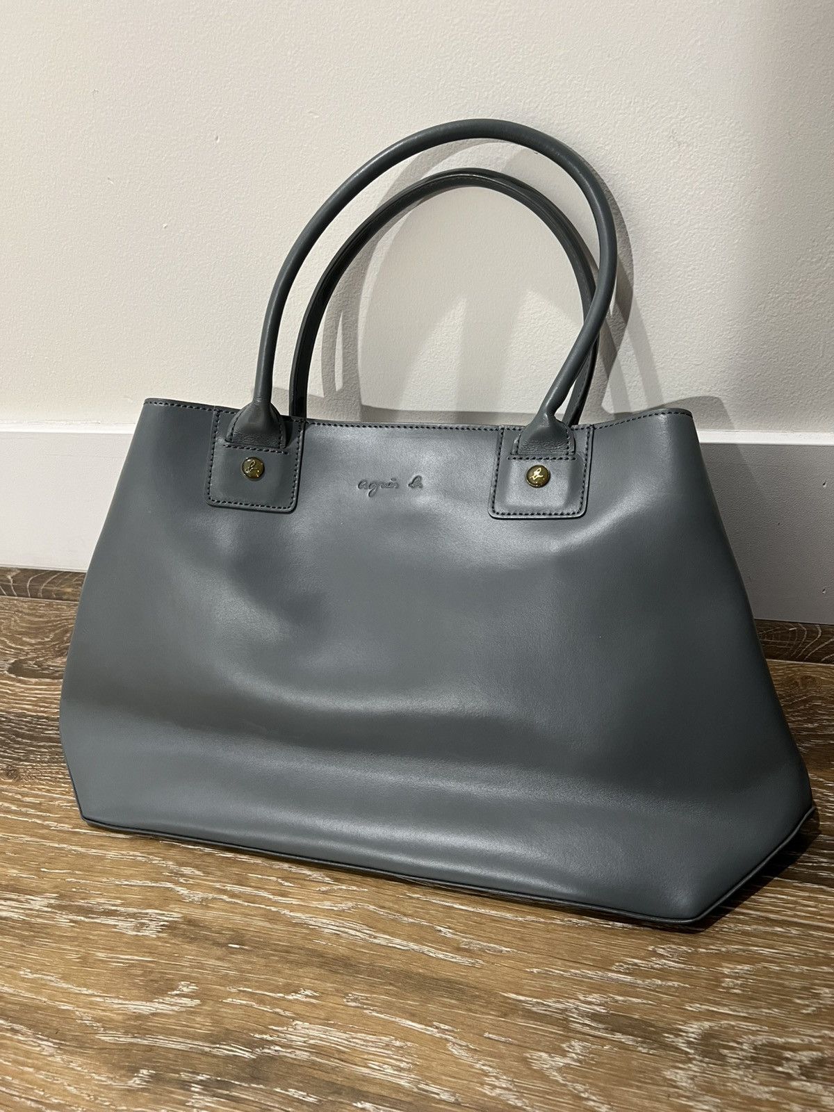 Agnes B. Voyage Tote Bag in Grey, Women's