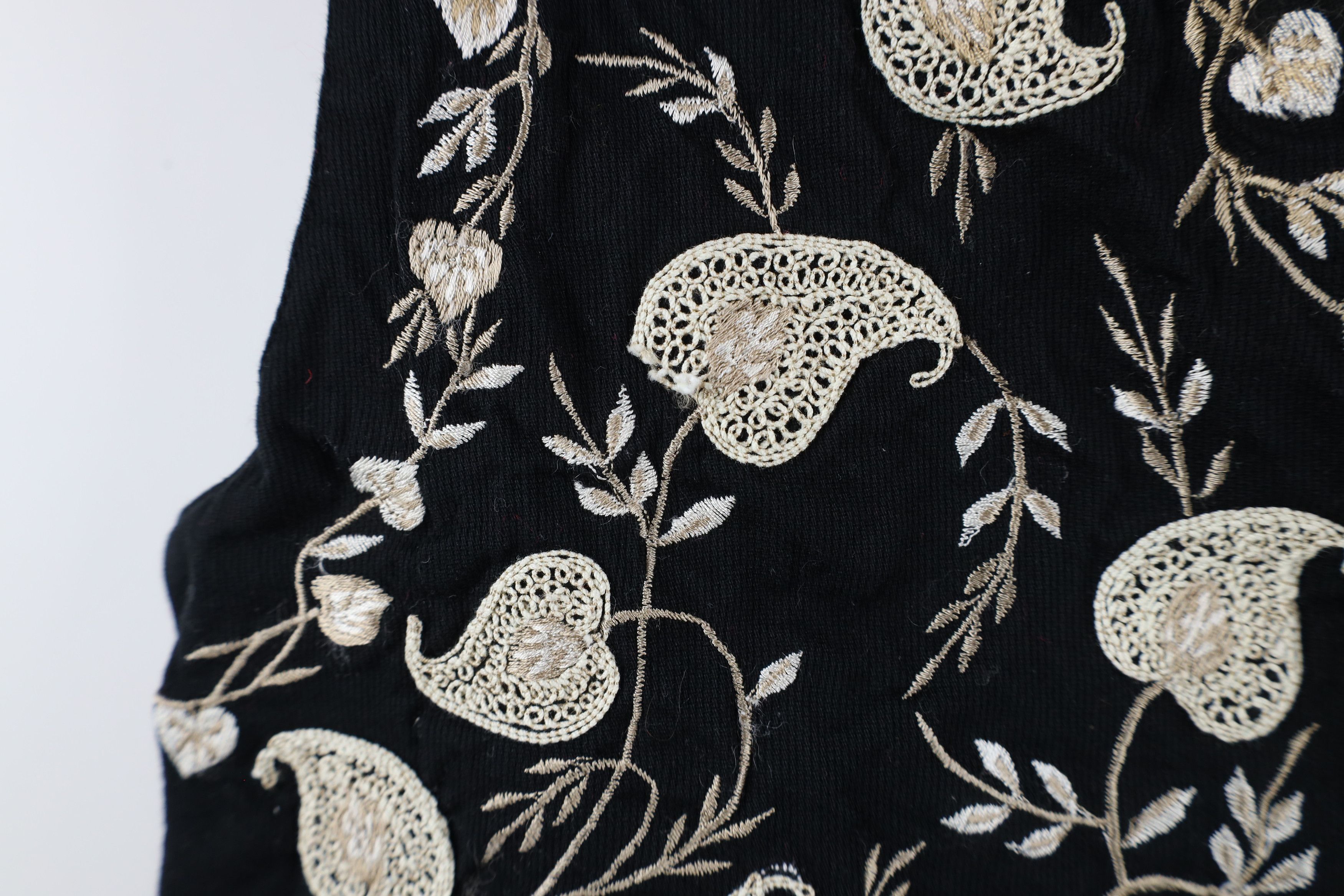 Vintage Vintage 90s Streetwear Embroidered Flower Leaf Tie Back Vest Size M / US 6-8 / IT 42-44 - 5 Thumbnail