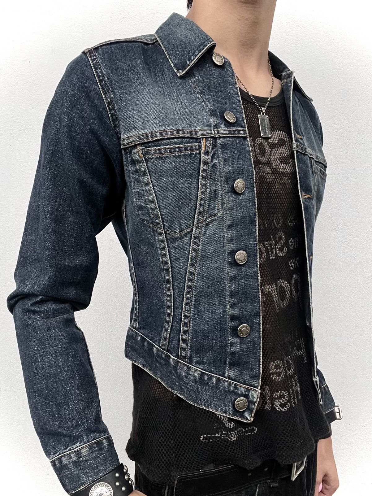 Gucci 2000s Gucci By Tom Ford Denim Jacket Size US S / EU 44-46 / 1 - 1 Thumbnail