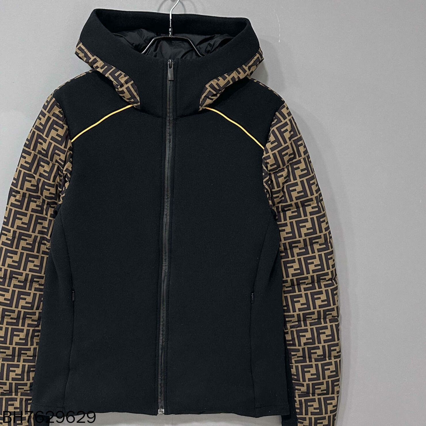 Fendi thin printed zip-up down jacket Size US M / EU 48-50 / 2 - 2 Thumbnail
