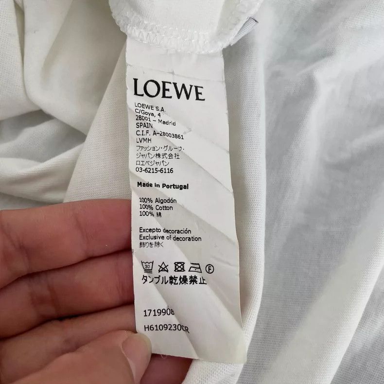 Loewe Loewe Short Sleeve T-Shirt in White Size US M / EU 48-50 / 2 - 9 Thumbnail
